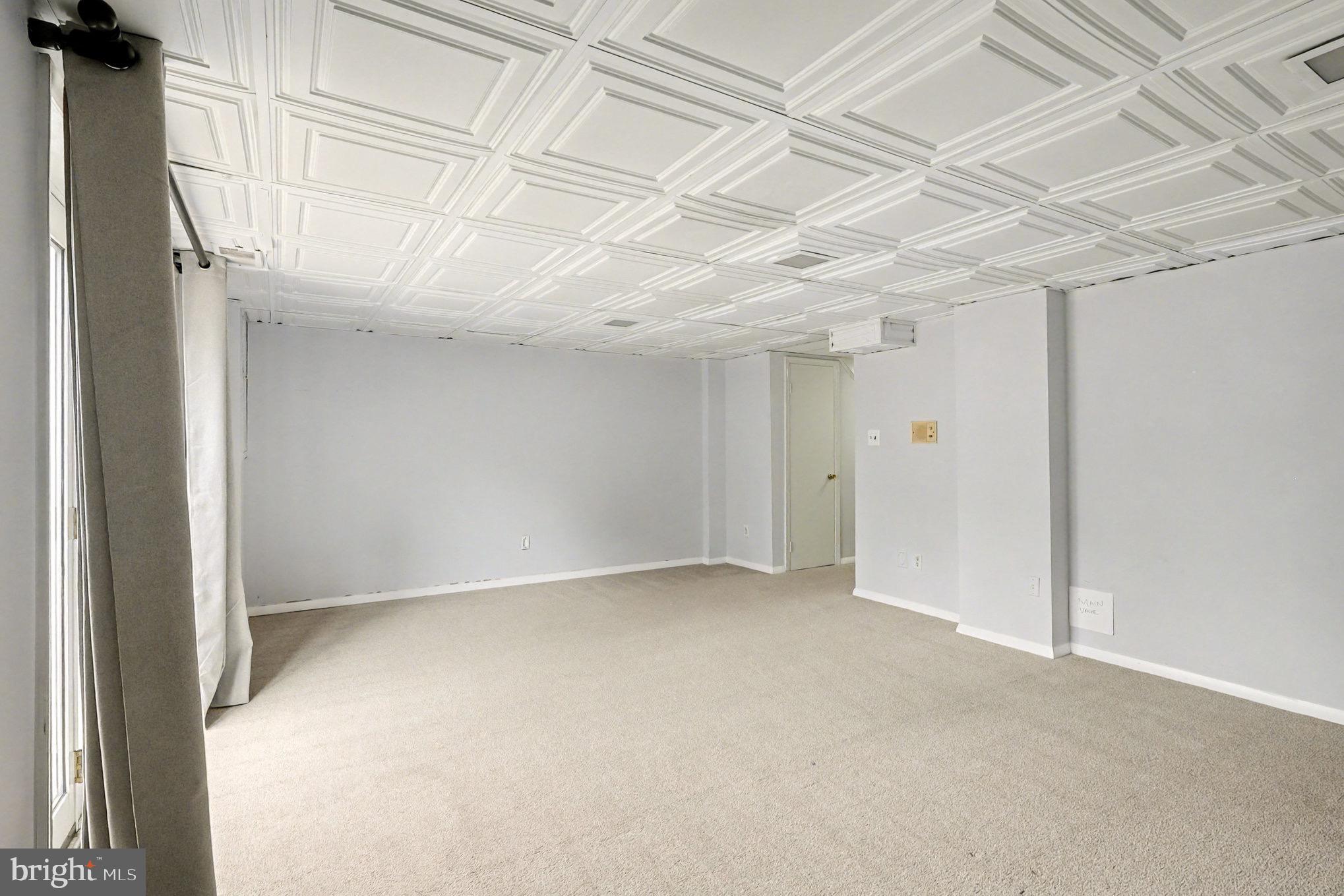 STRATHMEADE SQUARE - Residential Lease