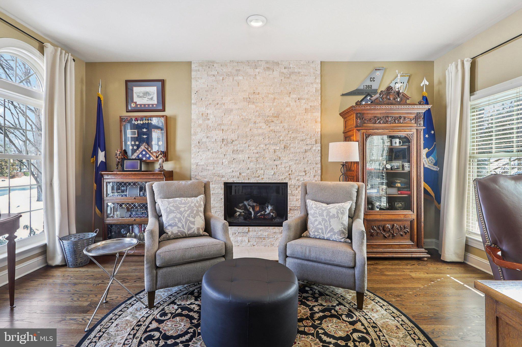 RESTON - Residential