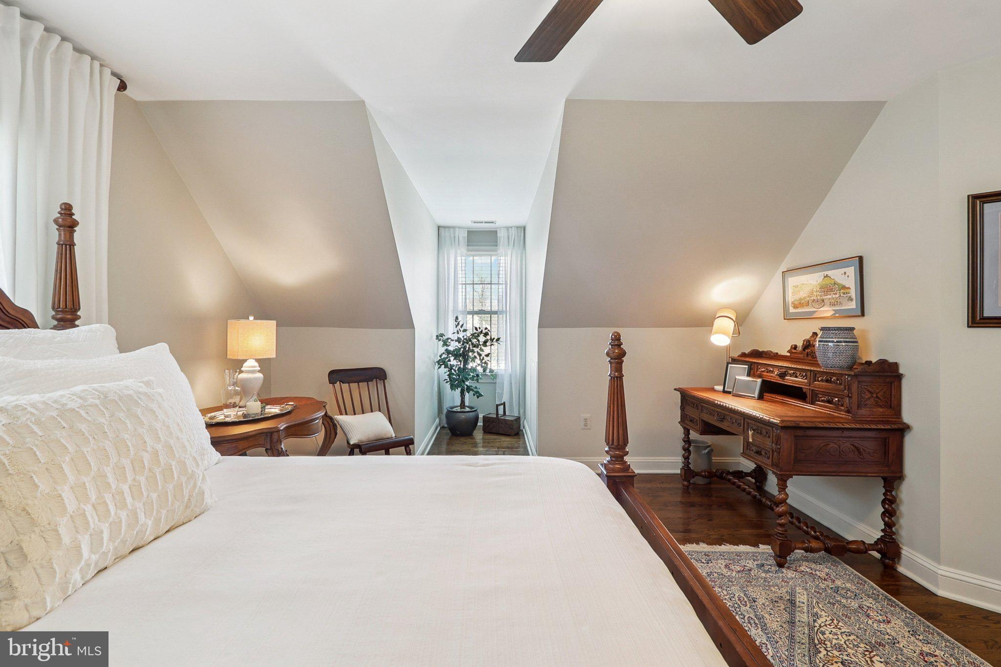 RESTON - Residential