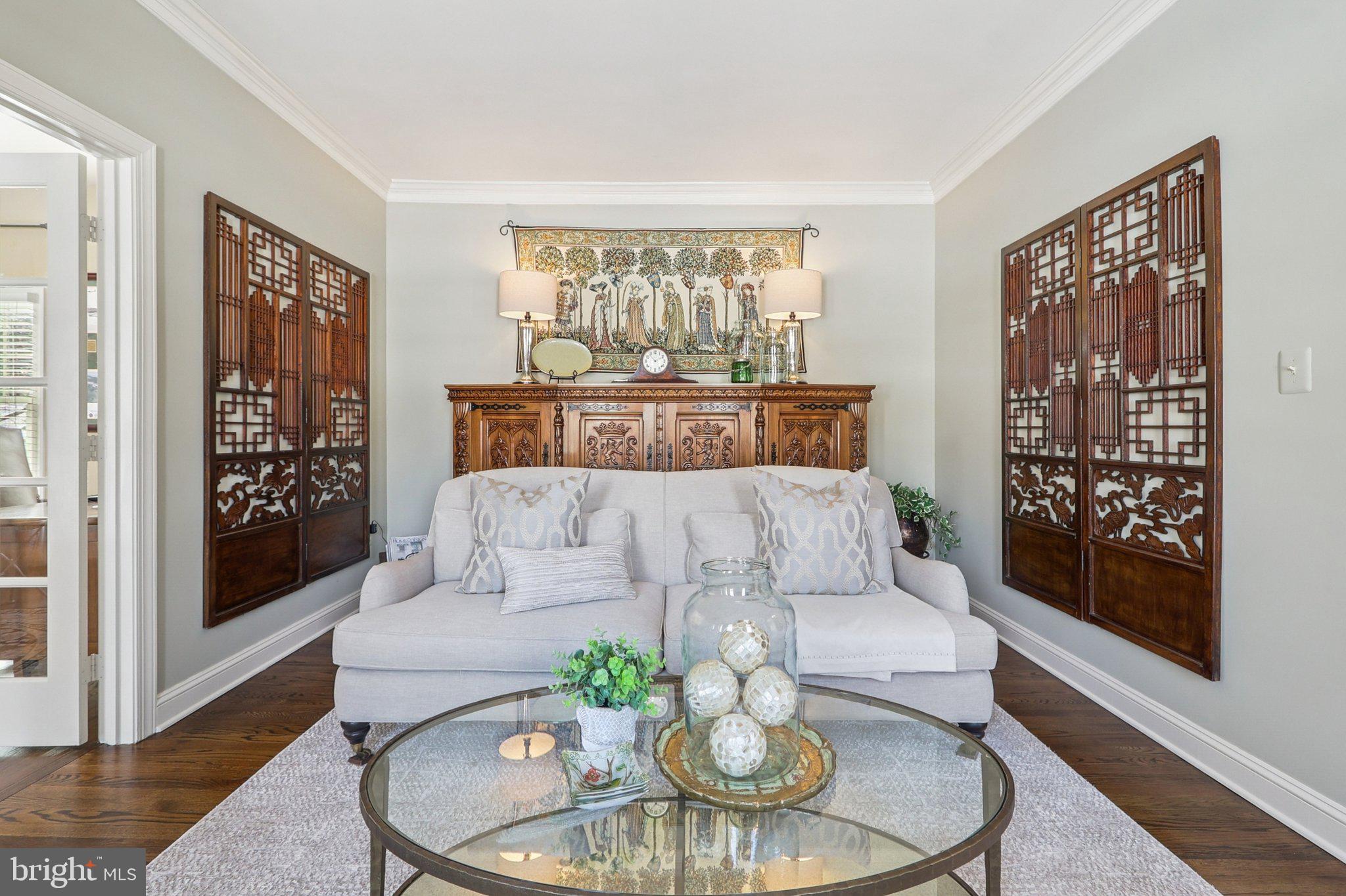 RESTON - Residential