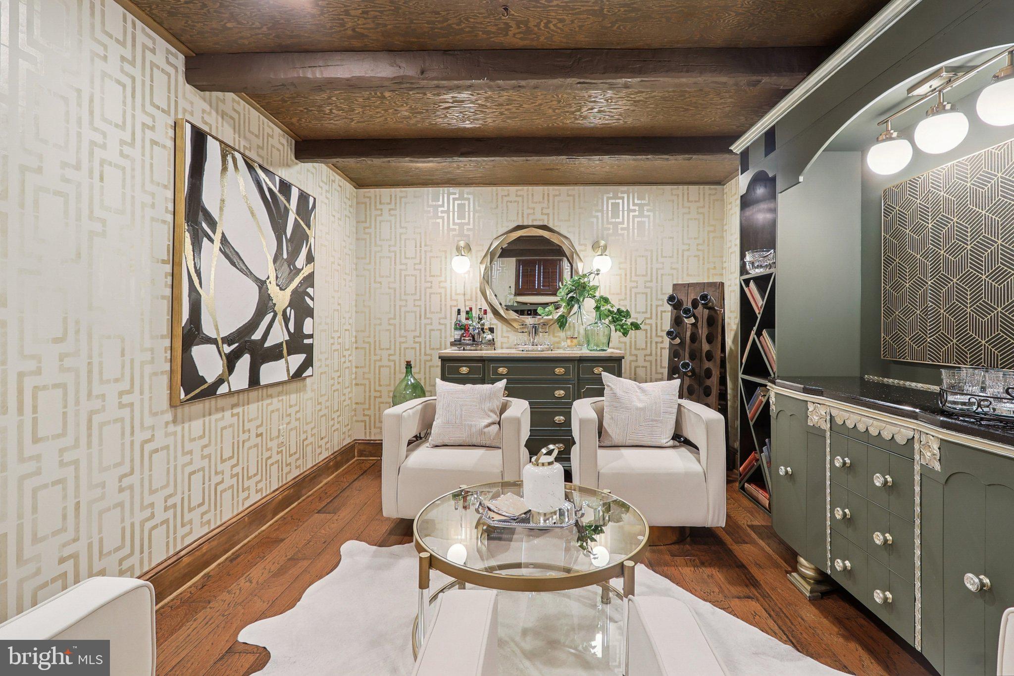 RESTON - Residential