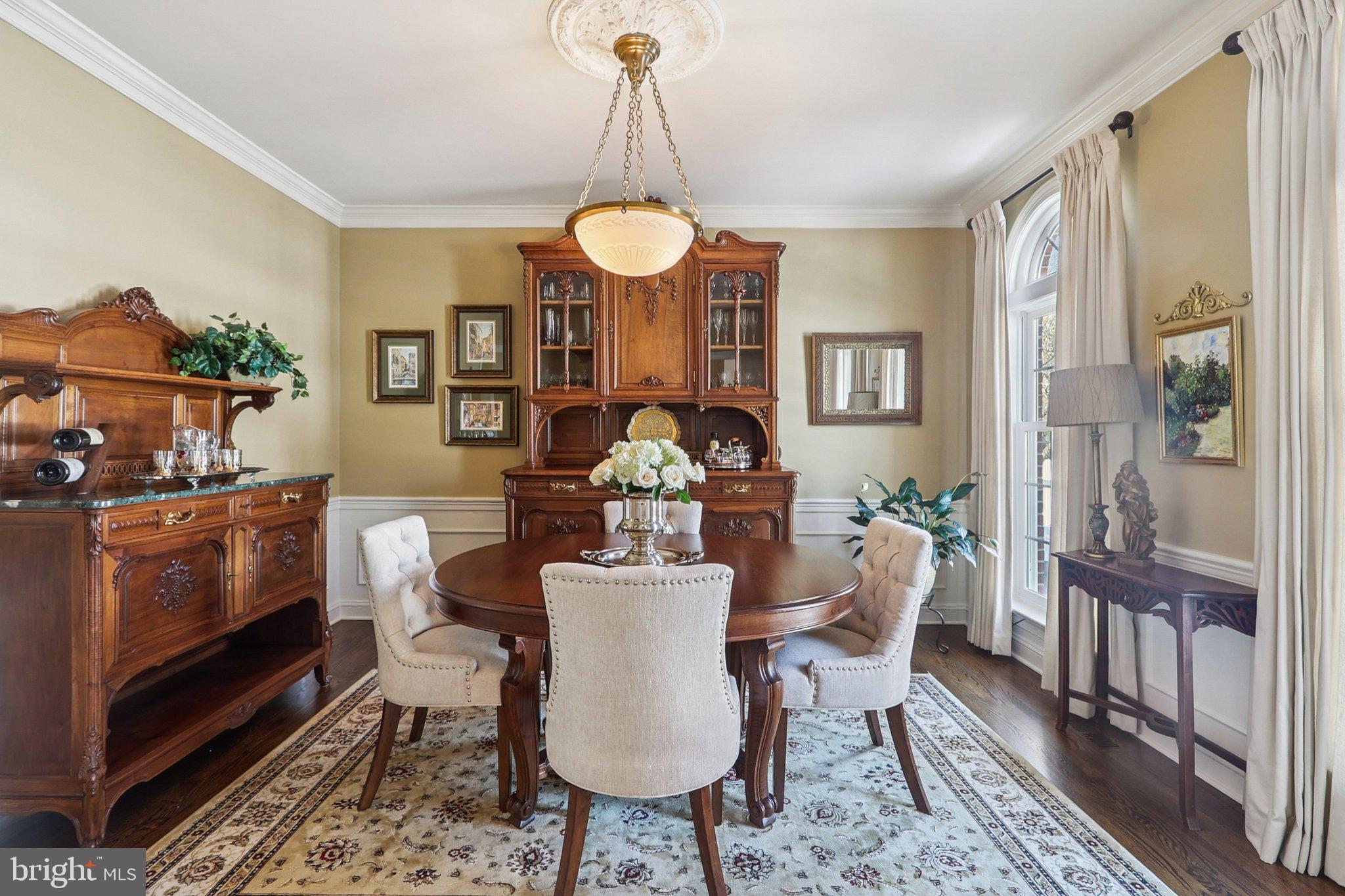 RESTON - Residential