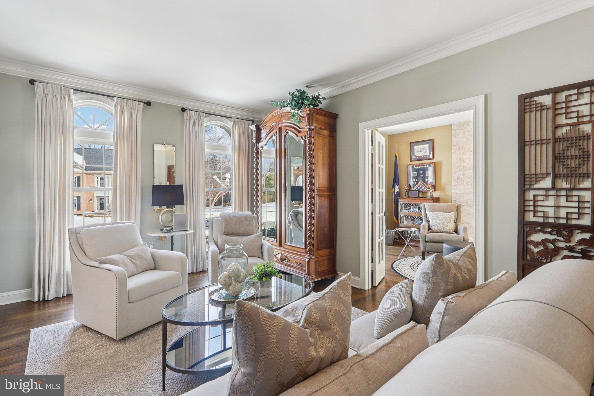 RESTON - Residential