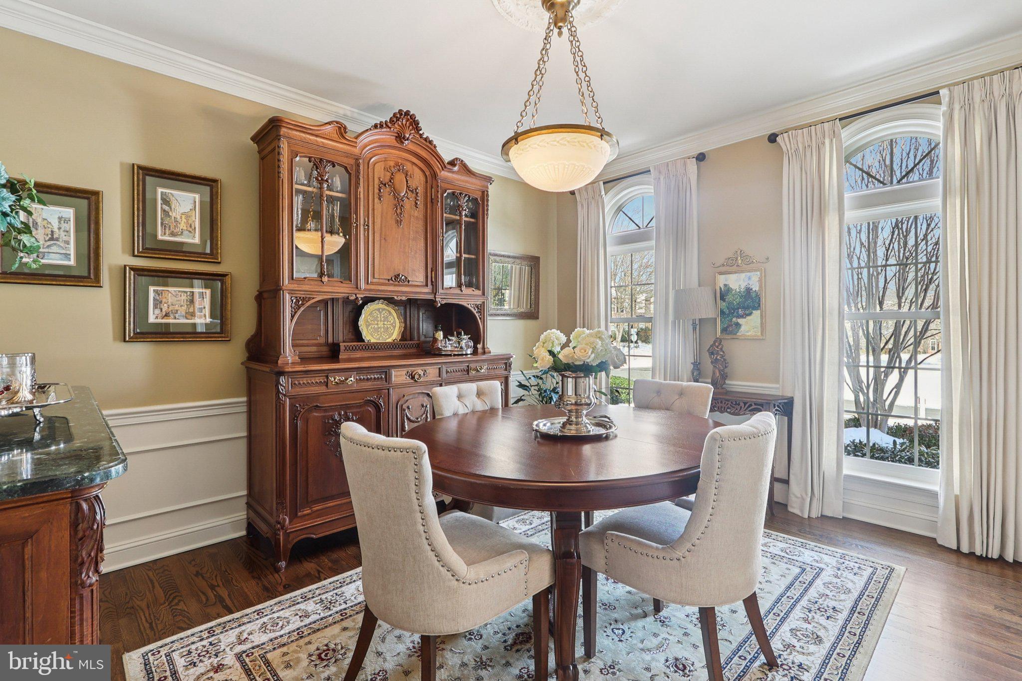 RESTON - Residential