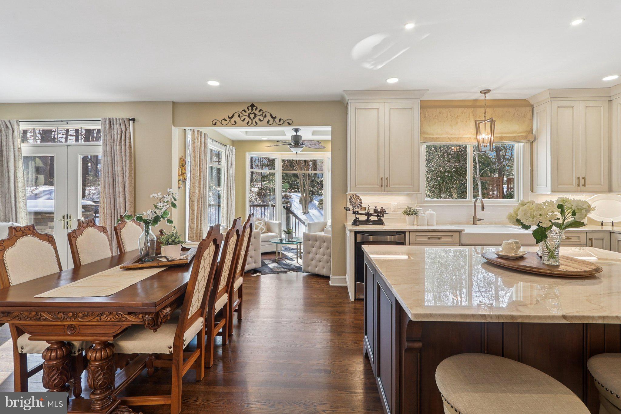 RESTON - Residential