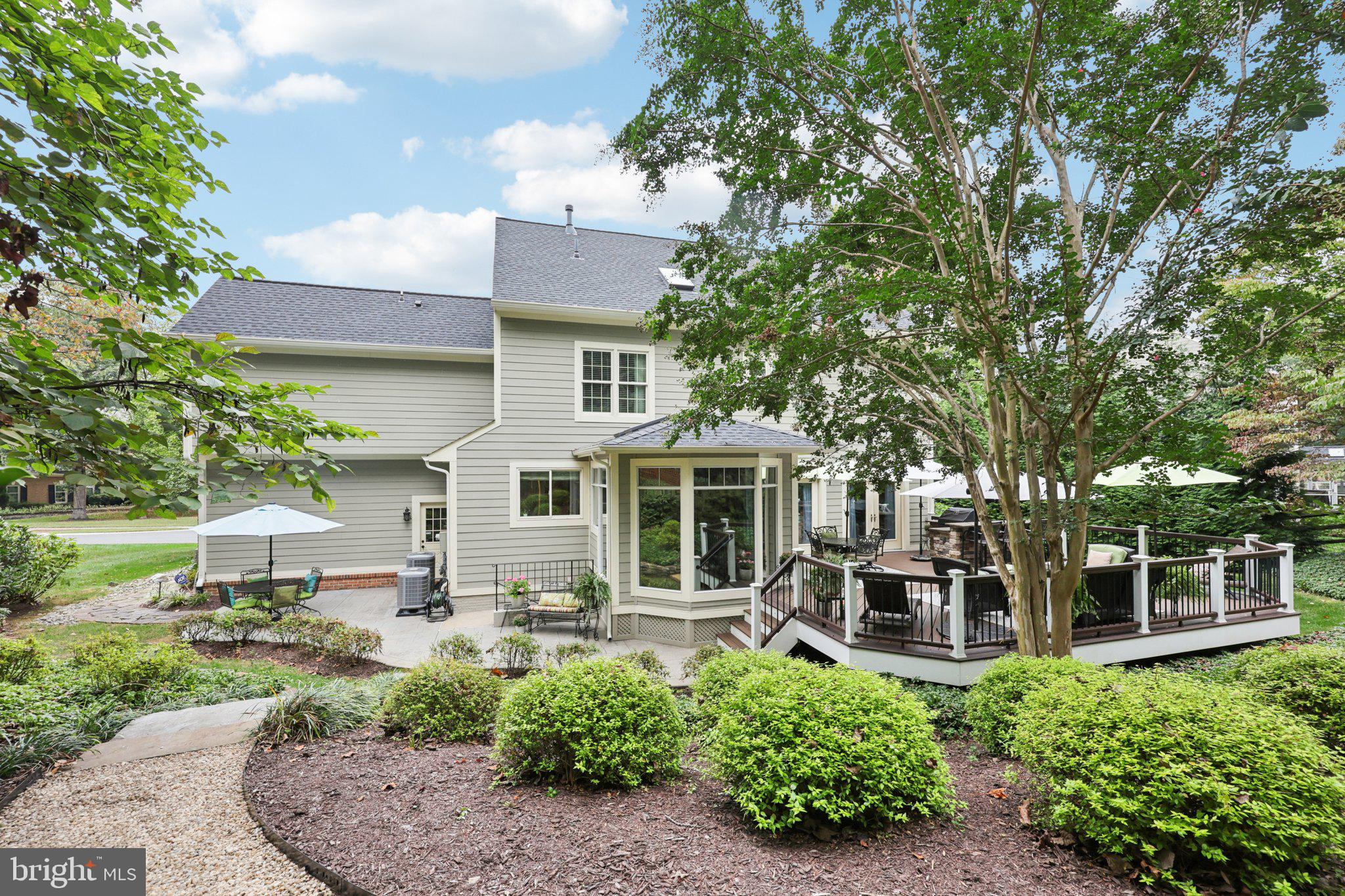 RESTON - Residential