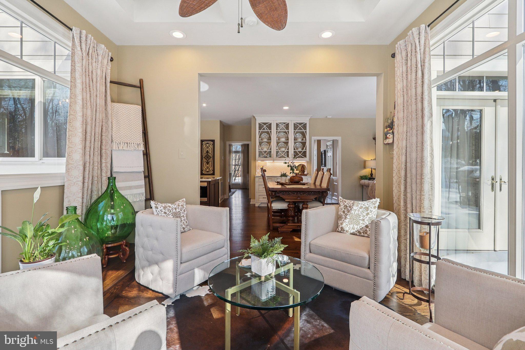 RESTON - Residential