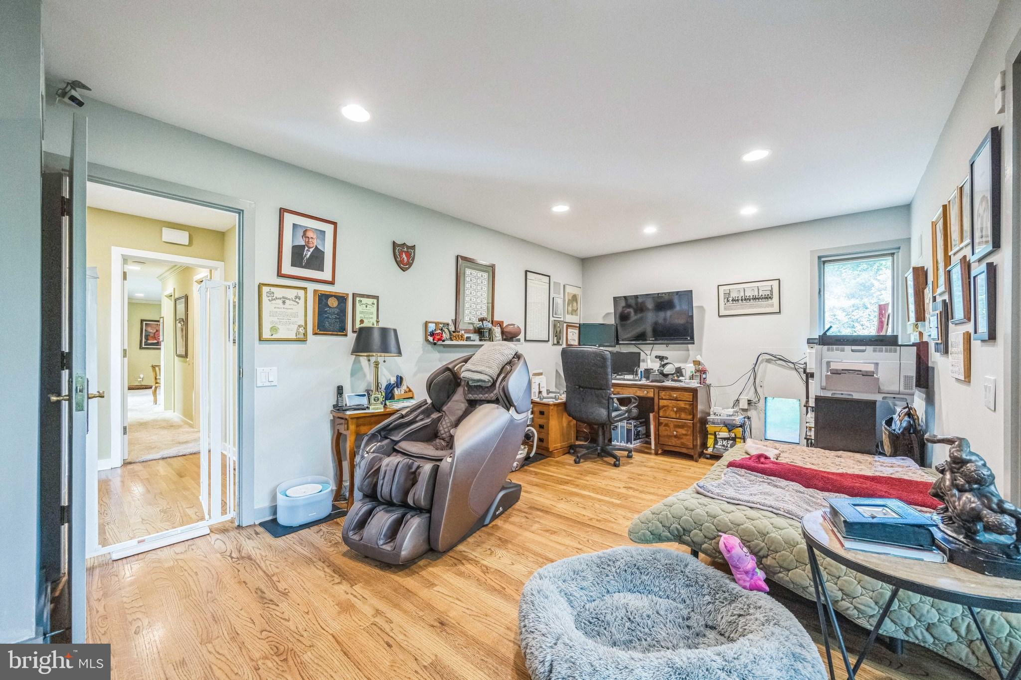 LAFAYETTE HILL - Residential