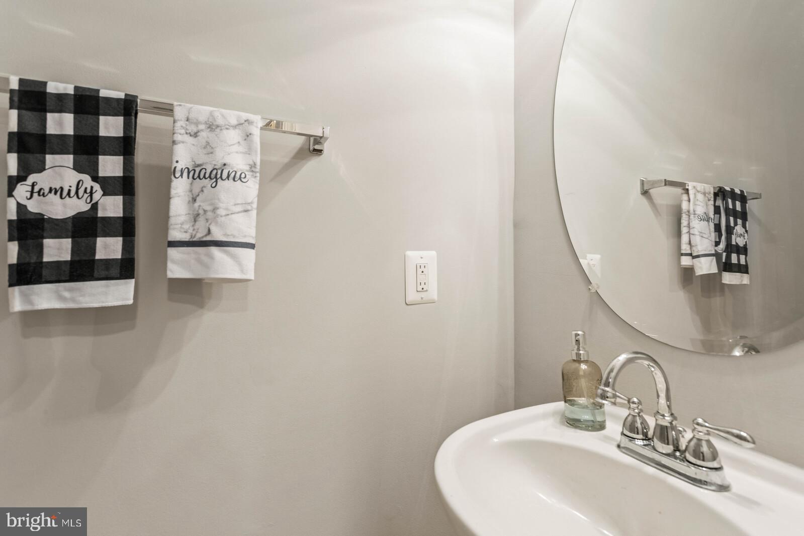 GROVEWOOD - Residential