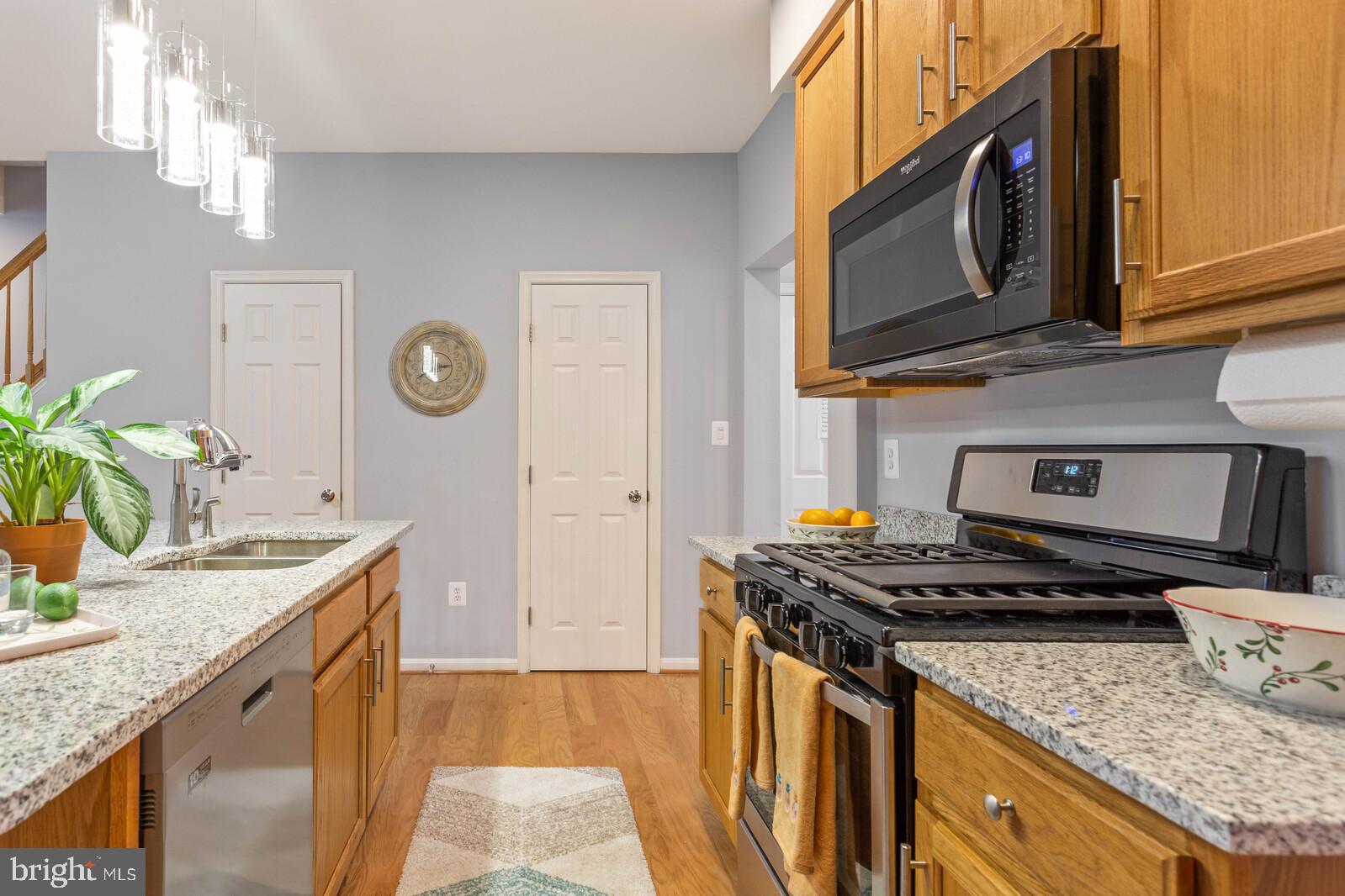 GROVEWOOD - Residential