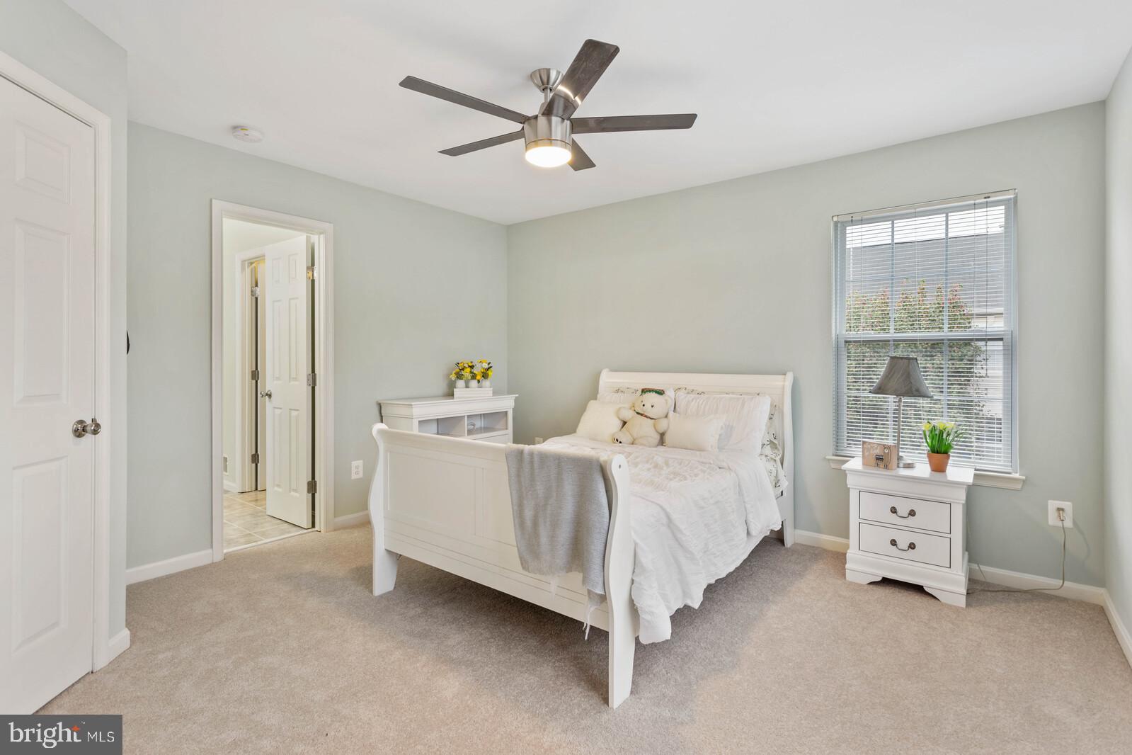 GROVEWOOD - Residential