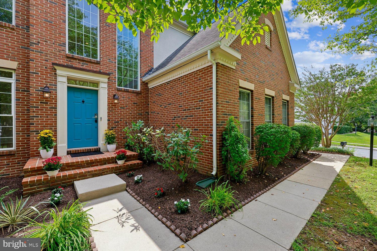 2 SENECA FOREST COURT