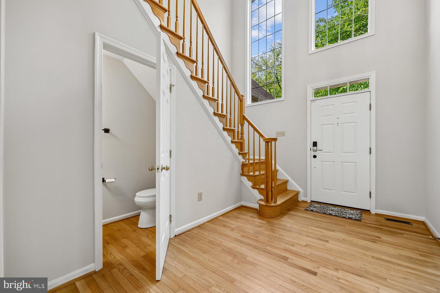2 SENECA FOREST COURT