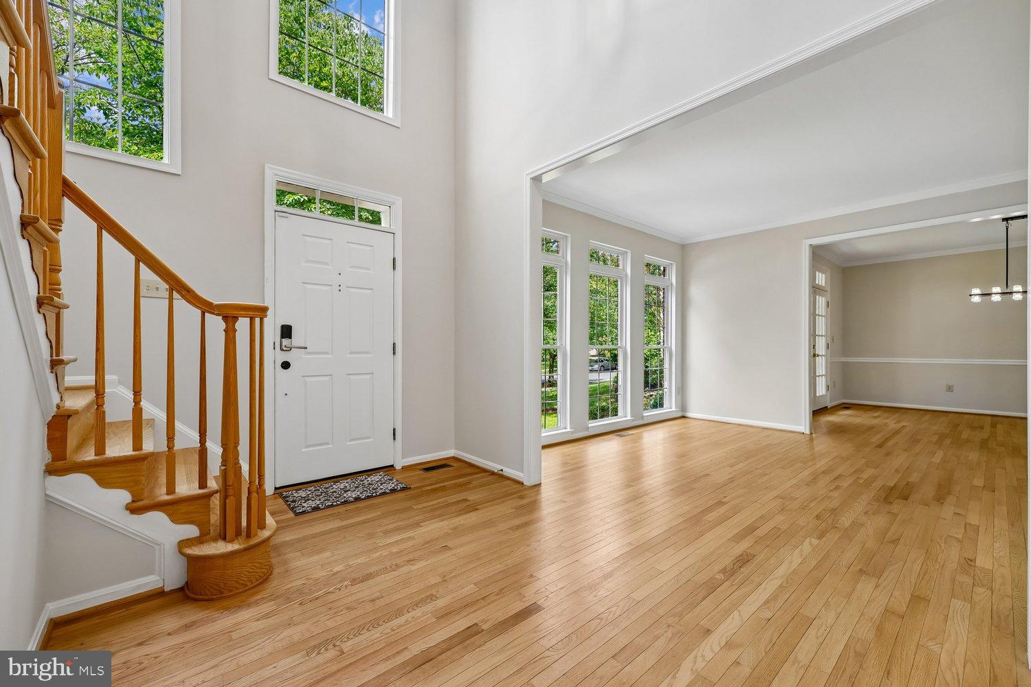 2 SENECA FOREST COURT