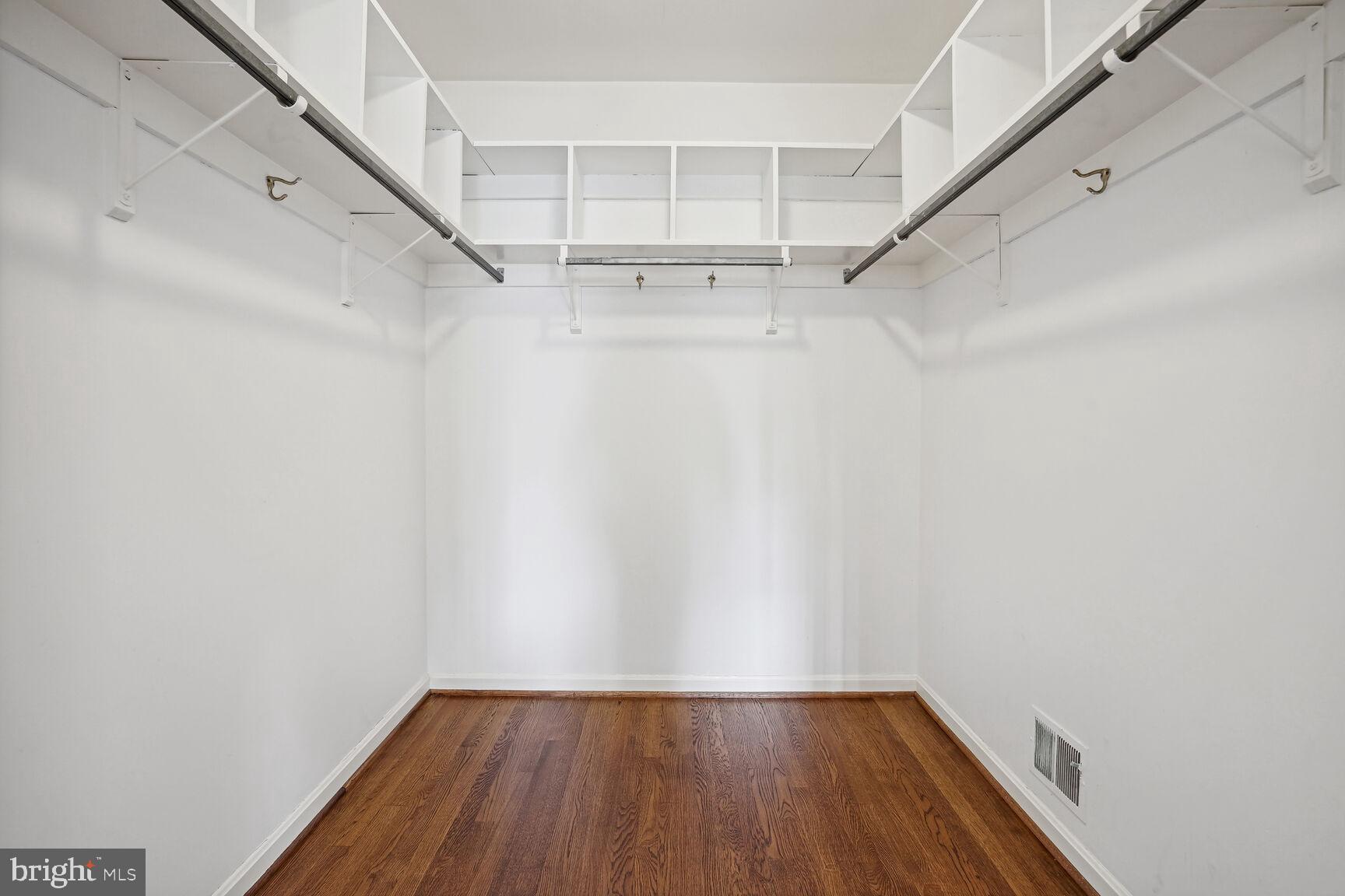 SUMNER - Residential