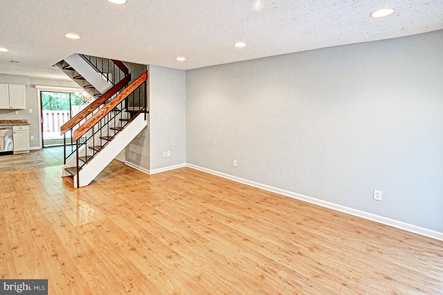 RESTON - Residential Lease