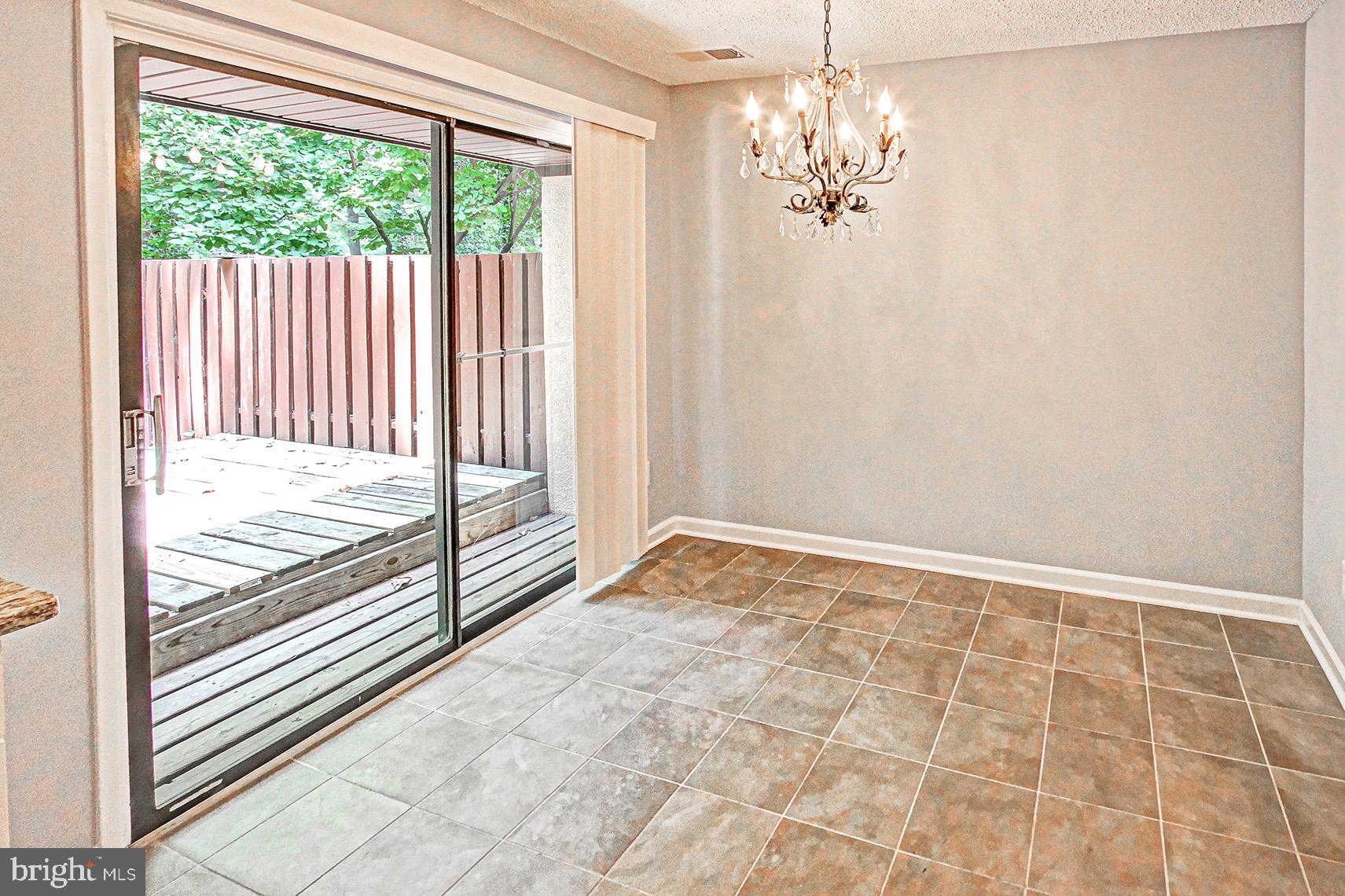 RESTON - Residential Lease