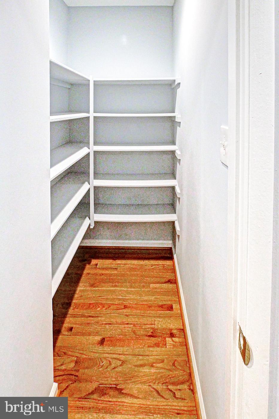 RESTON - Residential Lease