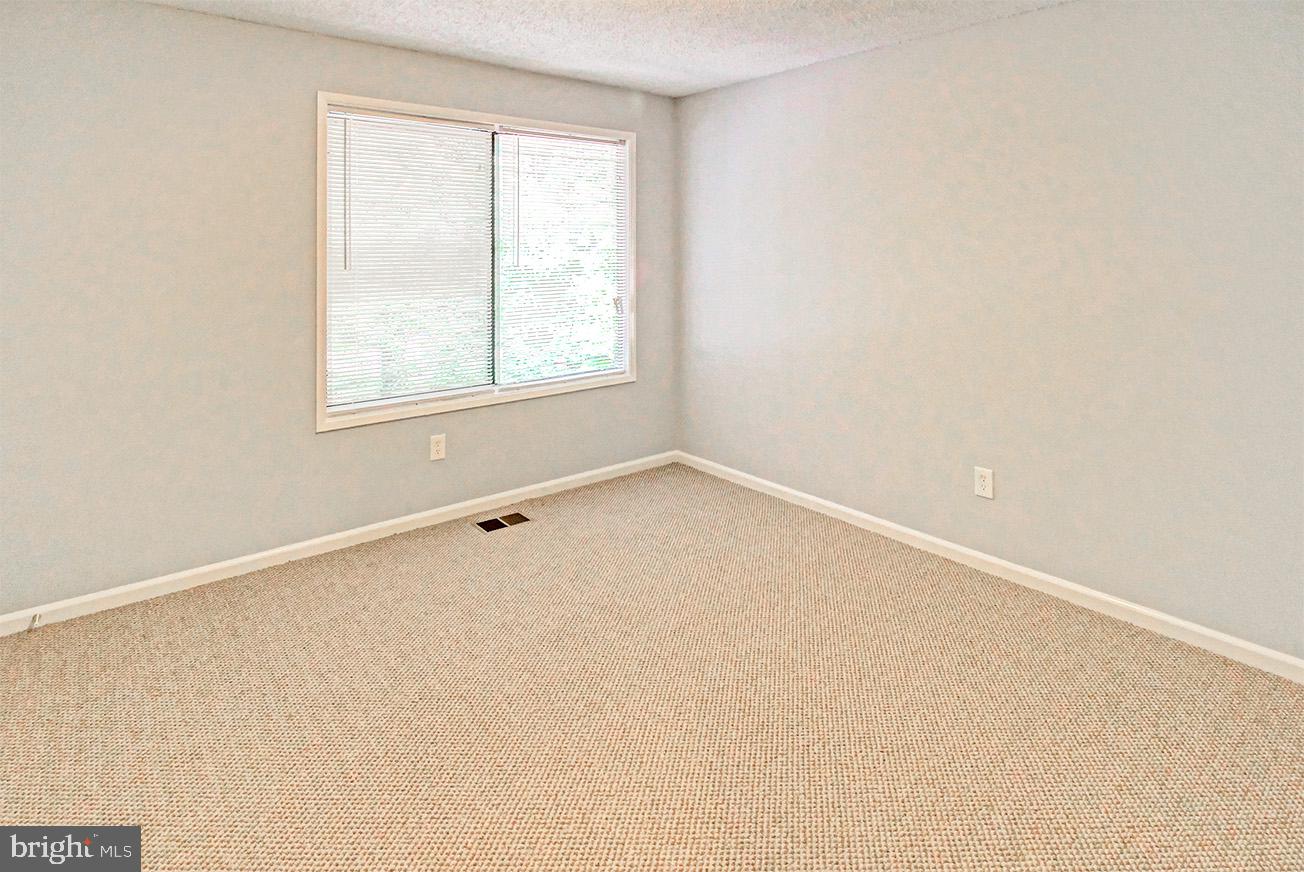 RESTON - Residential Lease