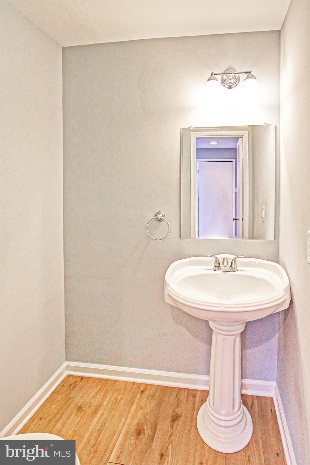 RESTON - Residential Lease