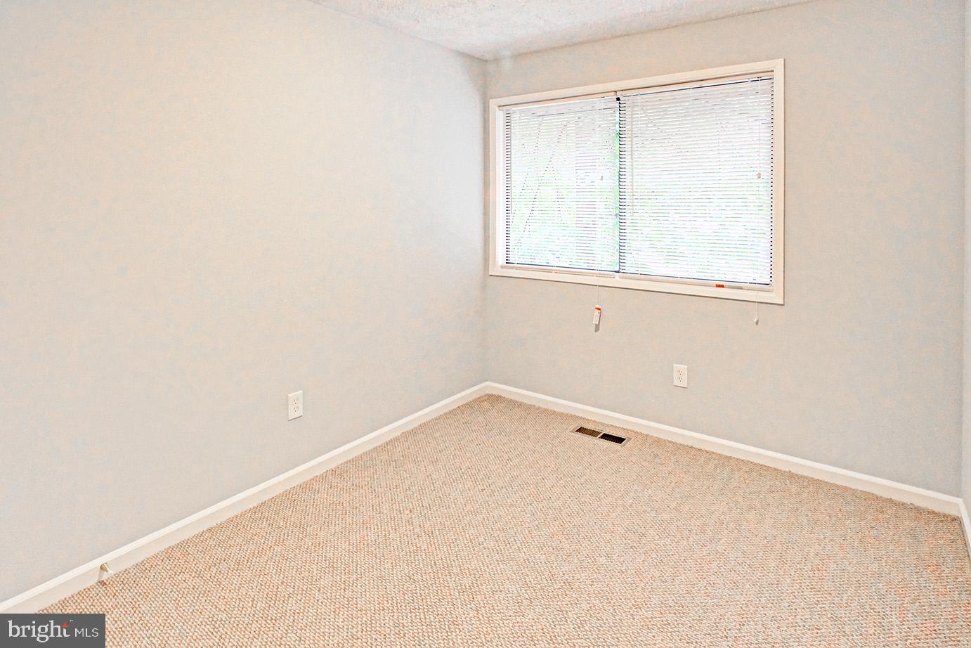 RESTON - Residential Lease