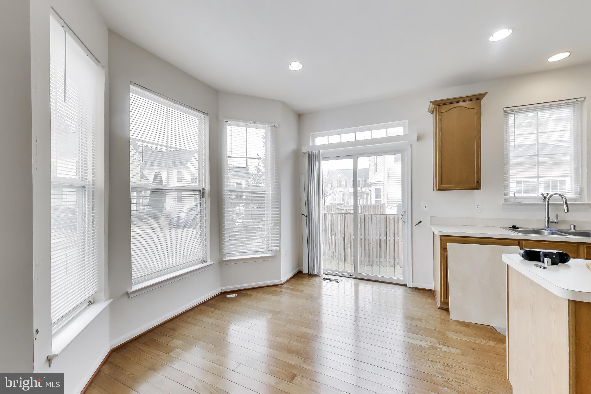 2402 ALMSHOUSE DRIVE