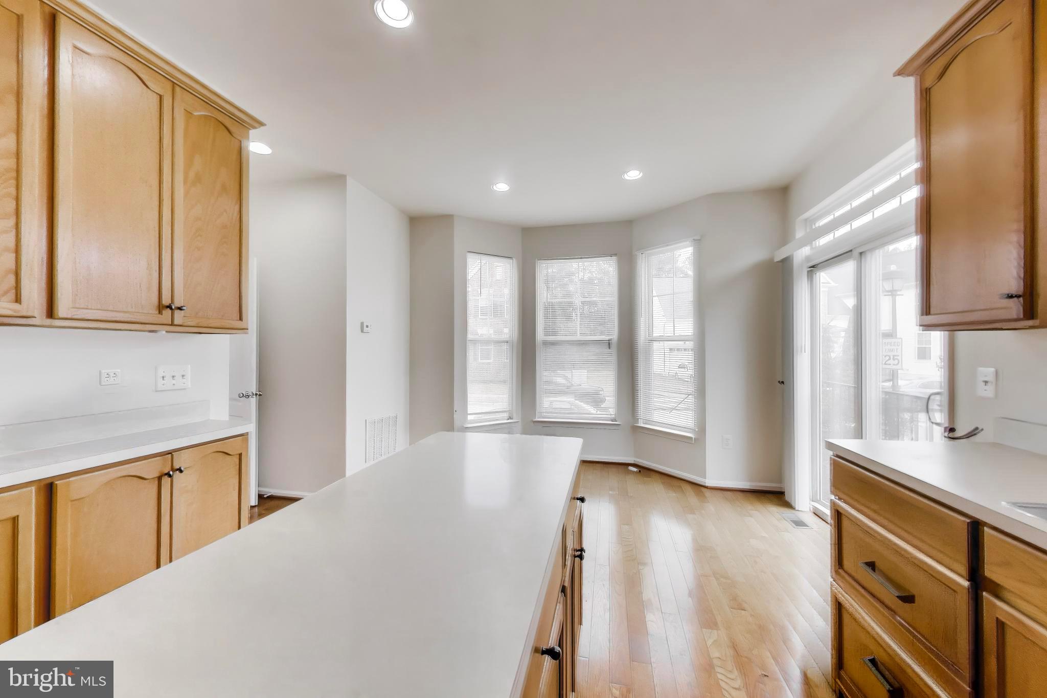 SEVEN OAKS - Residential