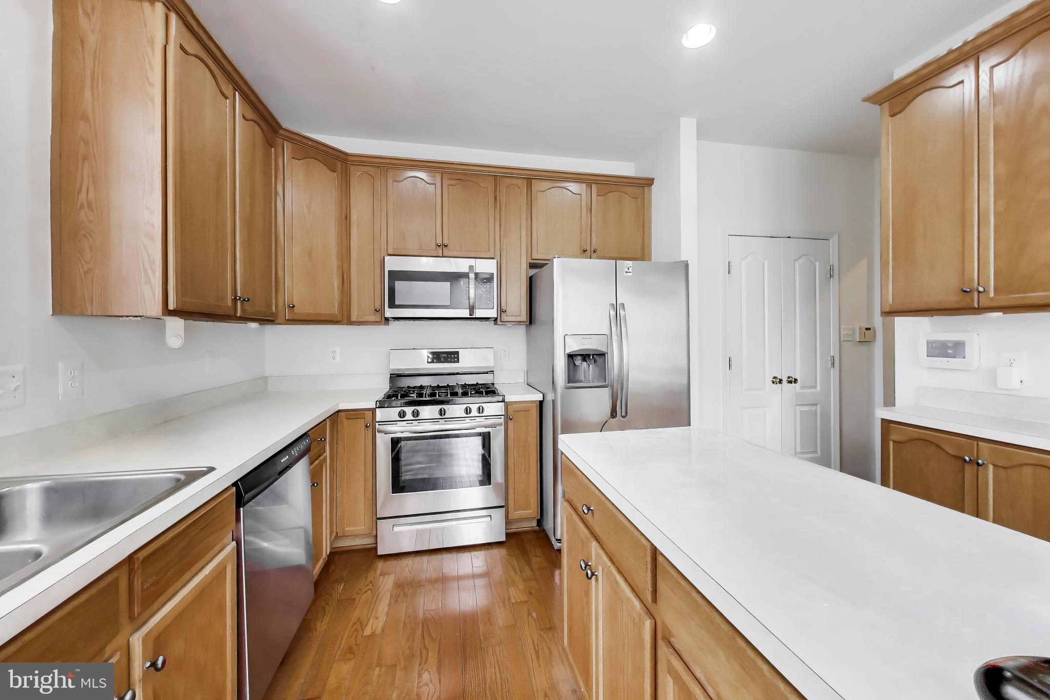 SEVEN OAKS - Residential