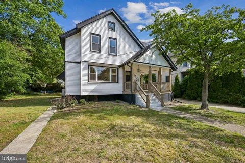 MLS: NJCD2122802