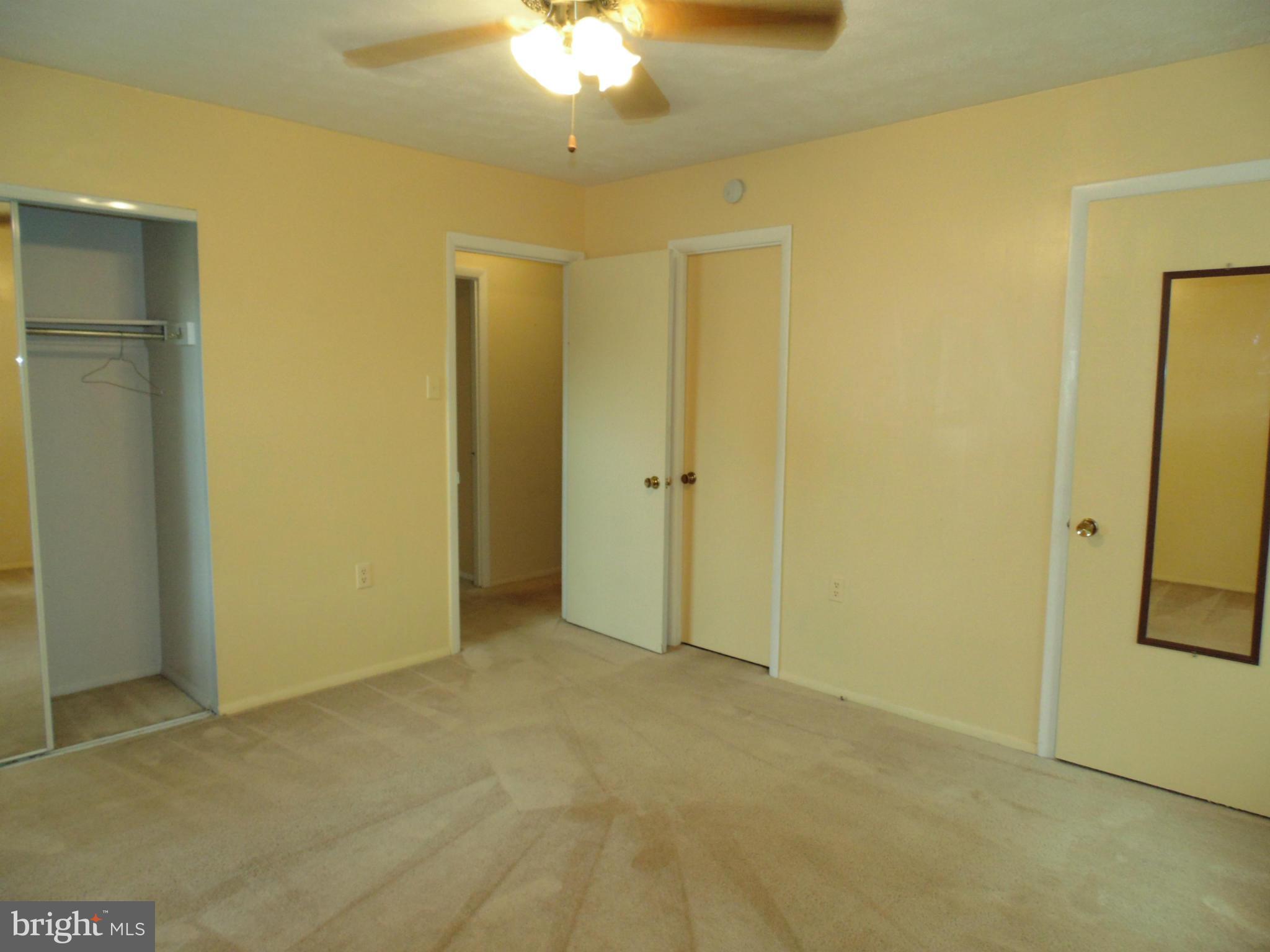 FOUR SEASONS ESTATES - Residential Lease