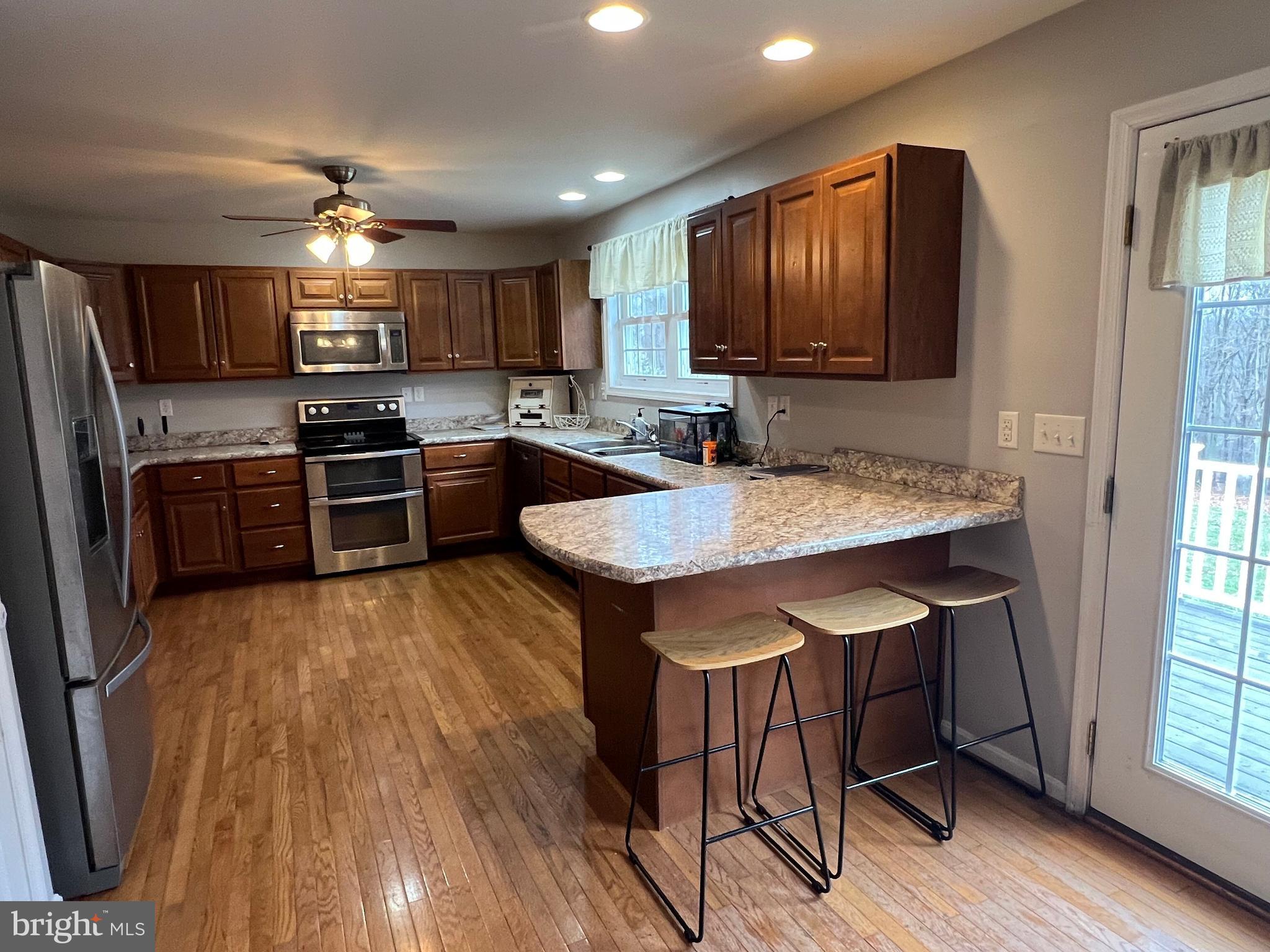 FAIRVIEW - Residential