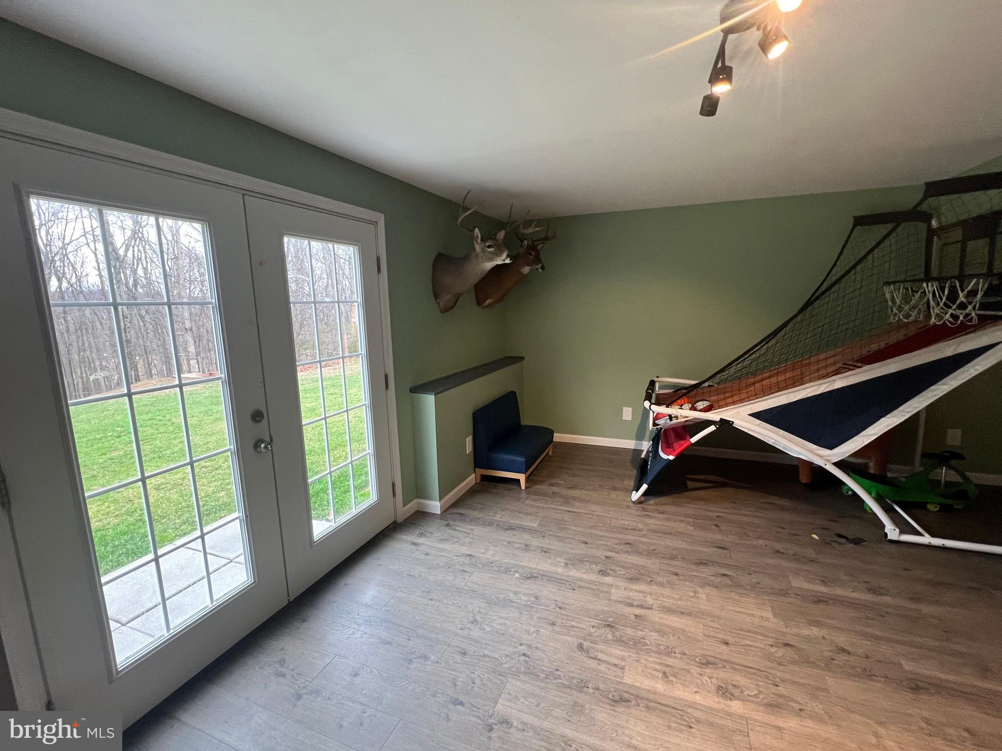 FAIRVIEW - Residential