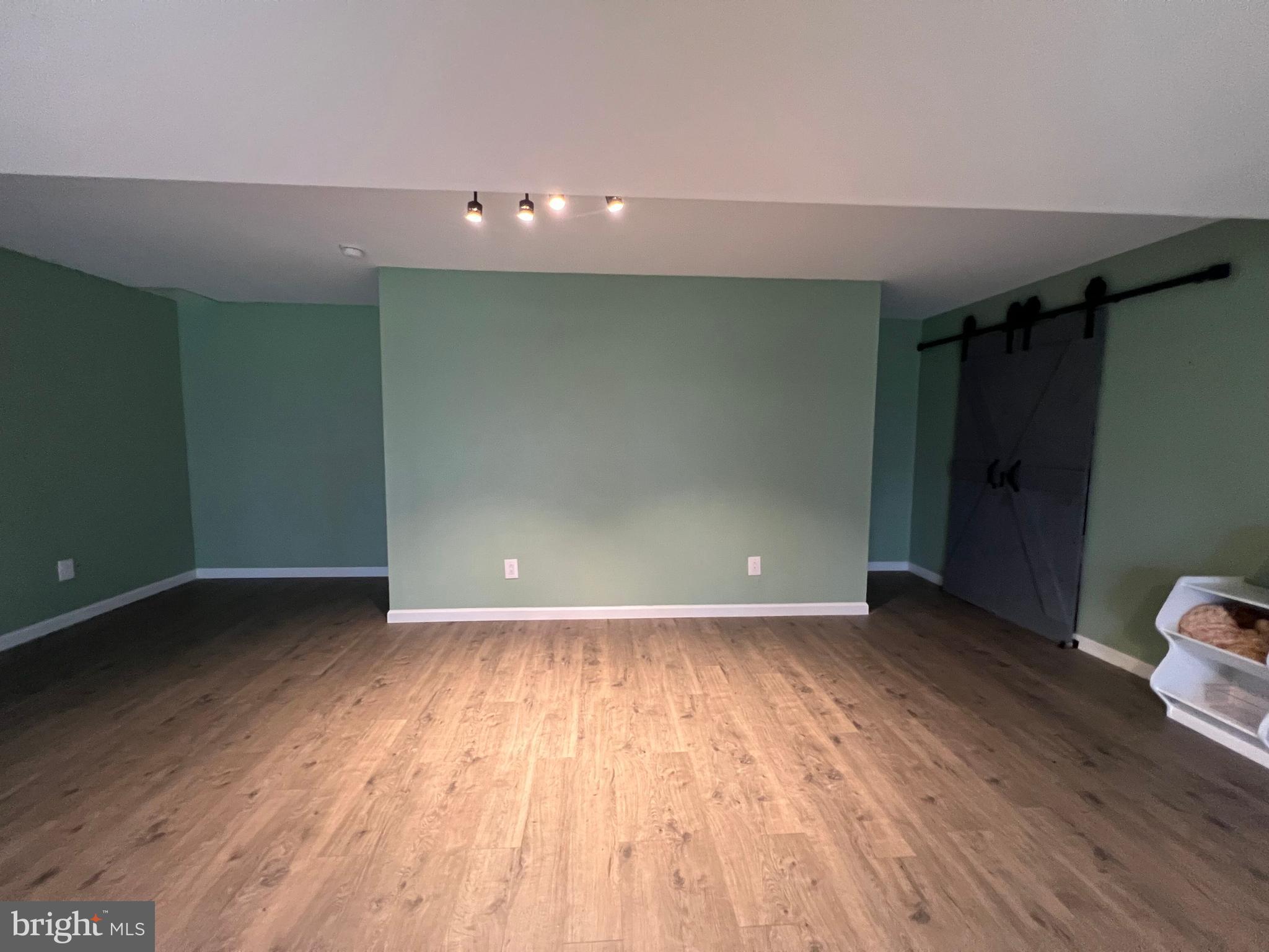 FAIRVIEW - Residential