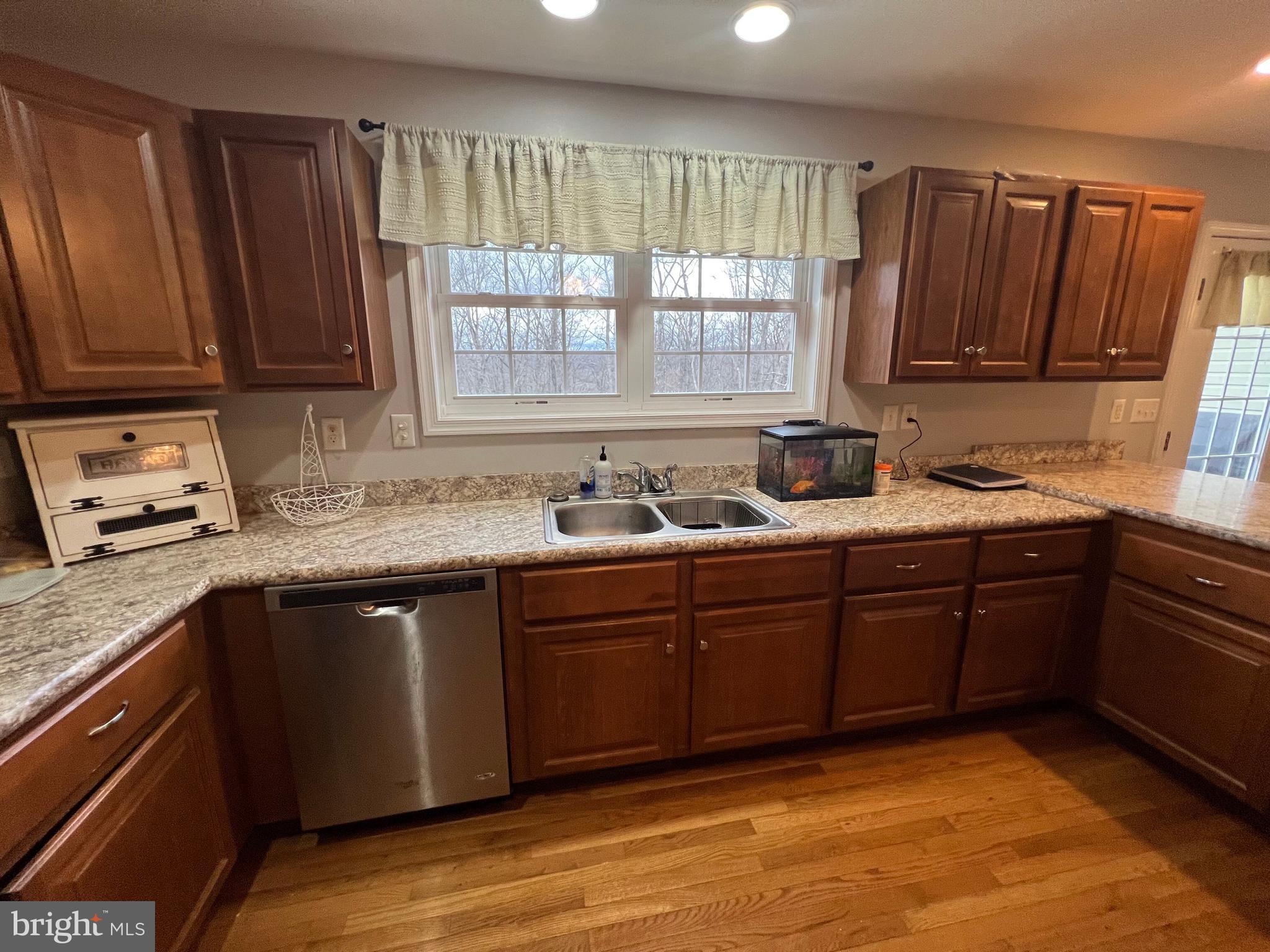 FAIRVIEW - Residential