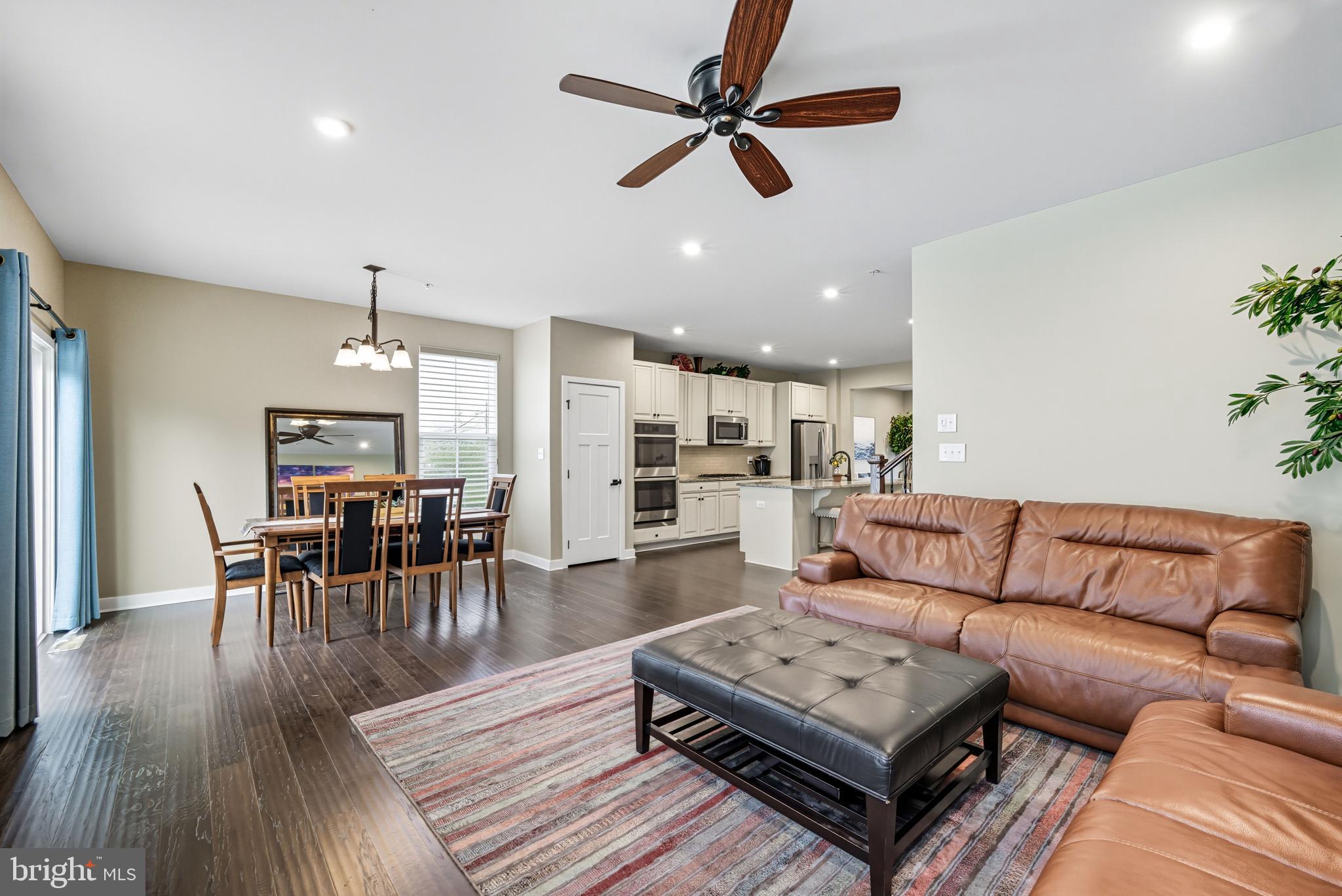 SINCLAIR SPRINGS - Residential