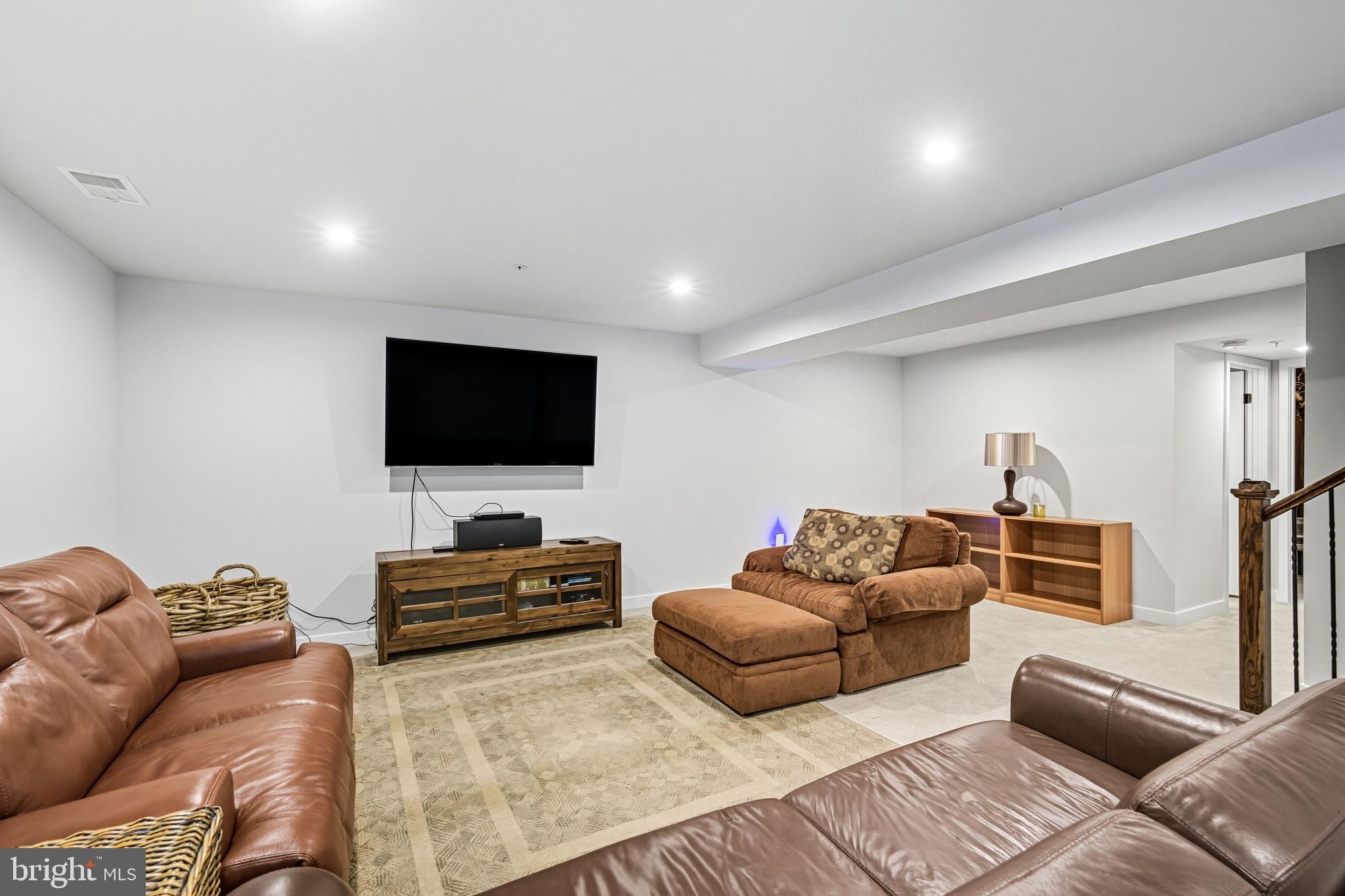 SINCLAIR SPRINGS - Residential