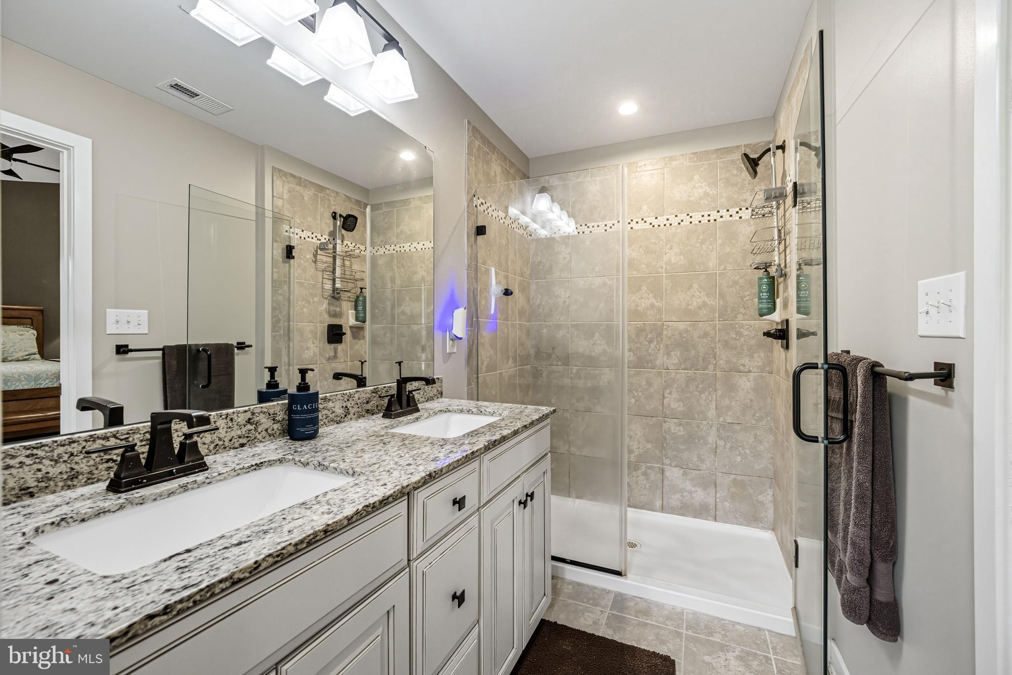 SINCLAIR SPRINGS - Residential