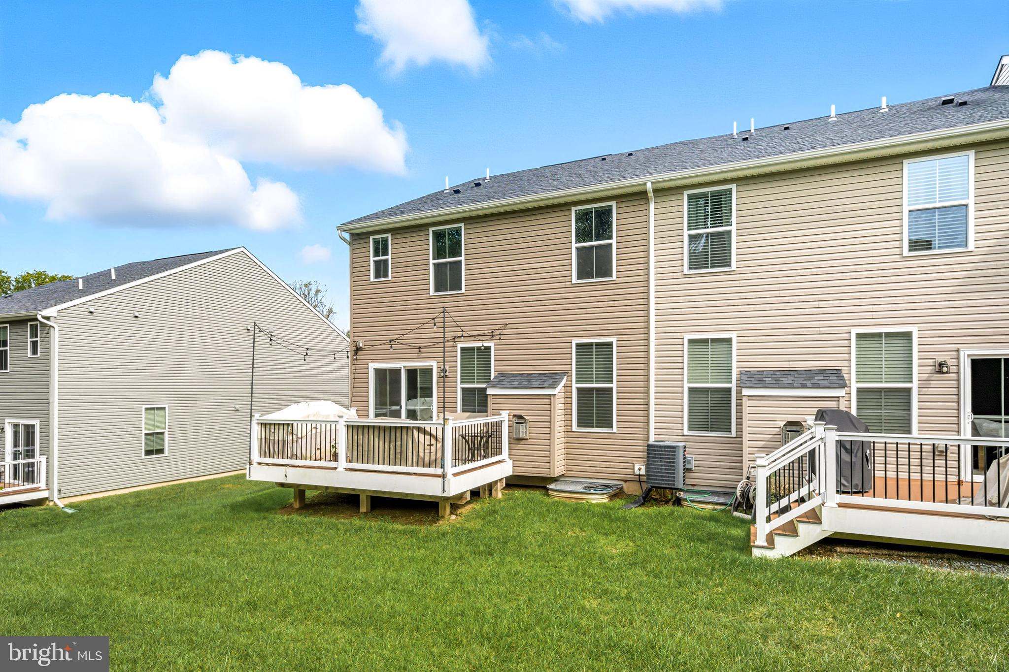 SINCLAIR SPRINGS - Residential