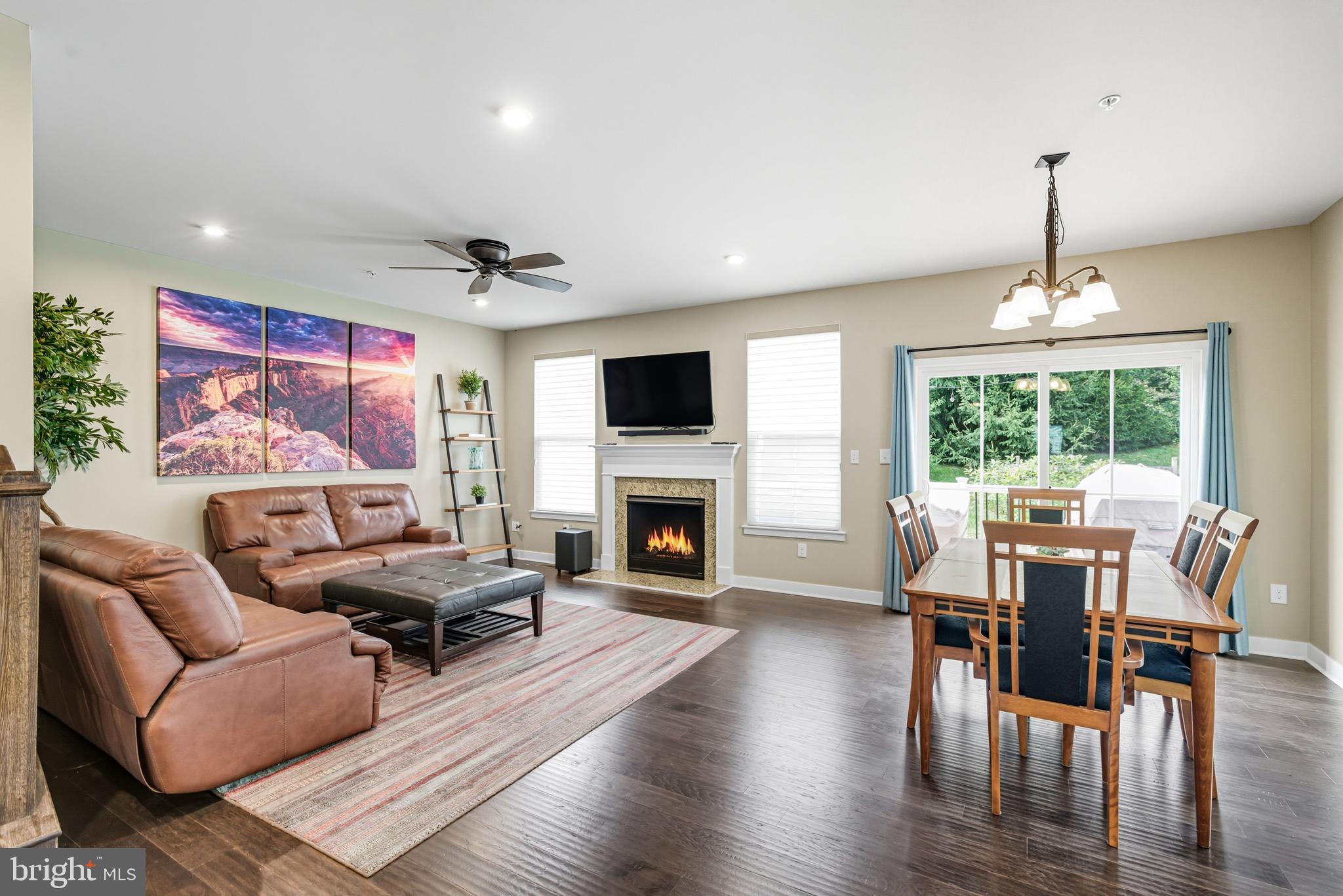 SINCLAIR SPRINGS - Residential