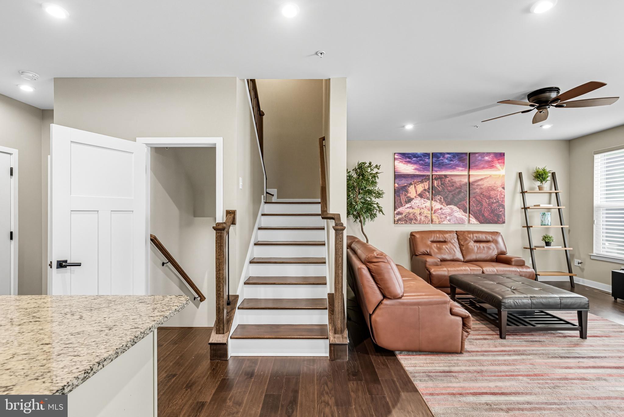 SINCLAIR SPRINGS - Residential