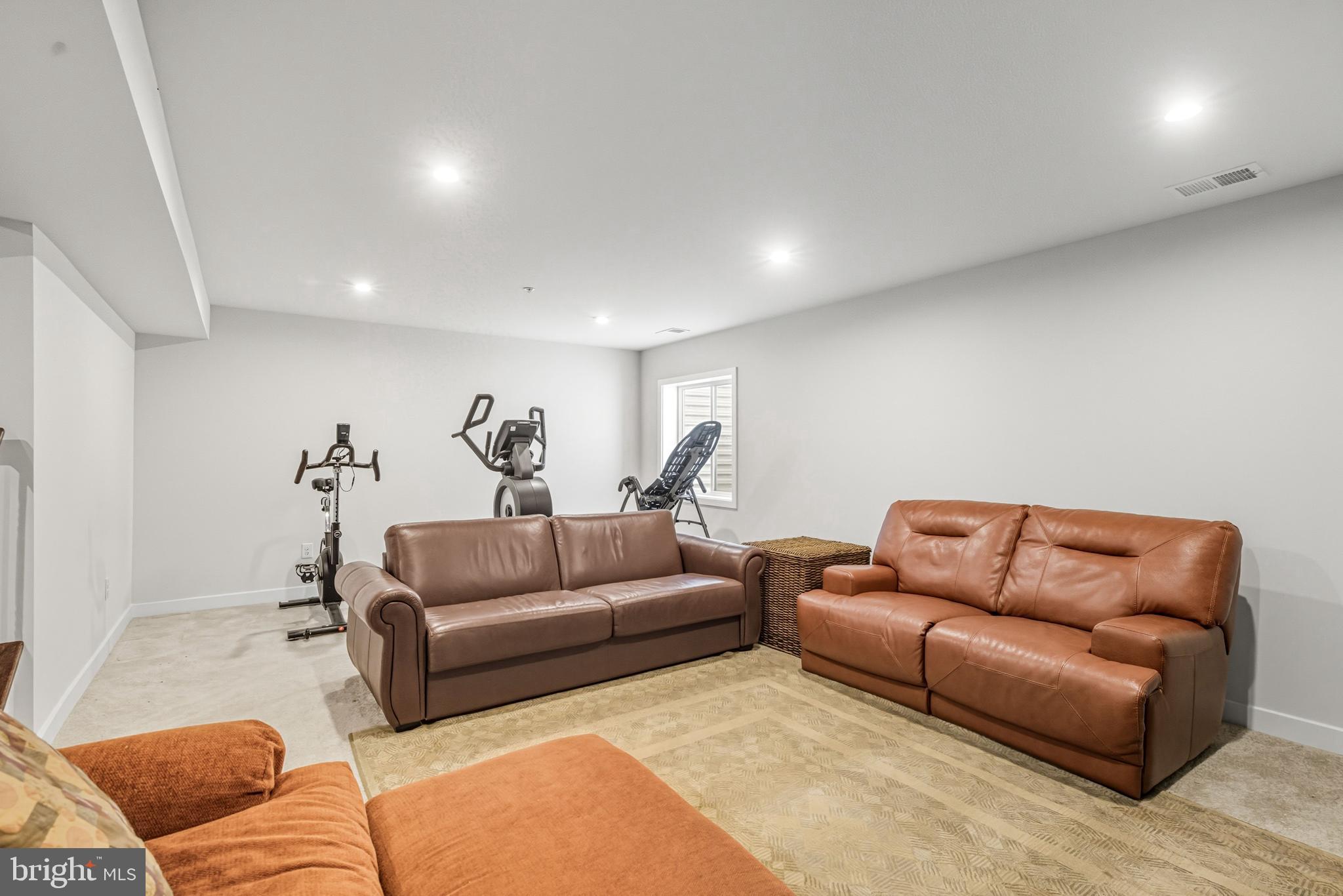 SINCLAIR SPRINGS - Residential