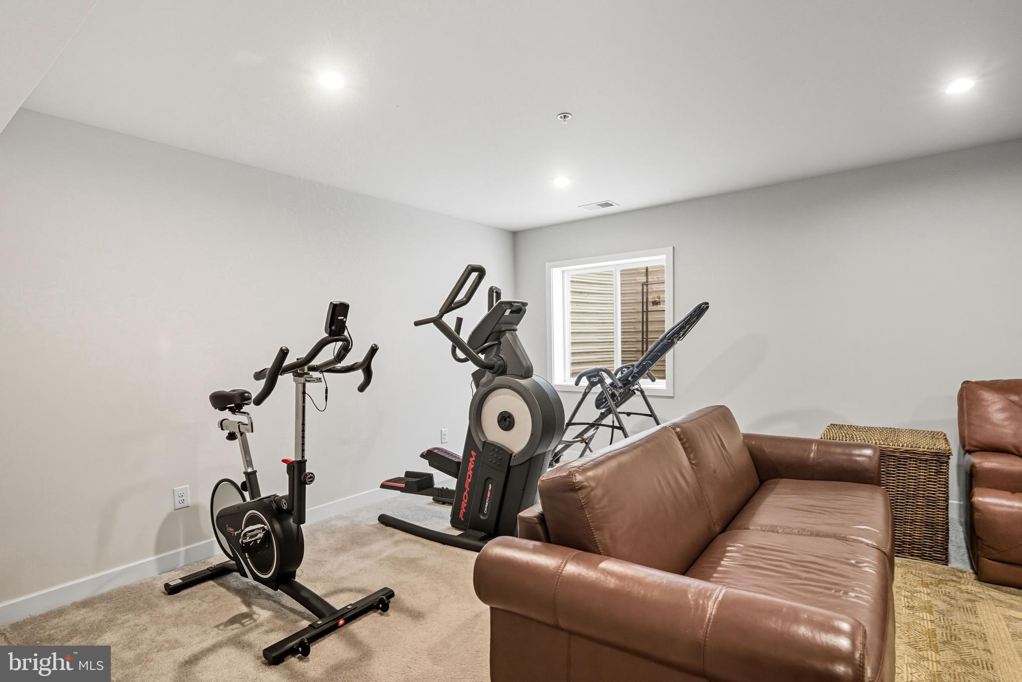 SINCLAIR SPRINGS - Residential