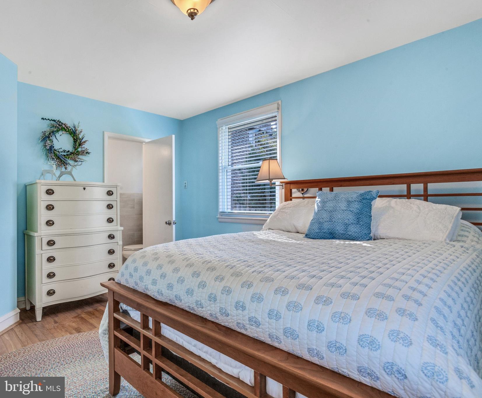 FOX CHASE MANOR - Residential