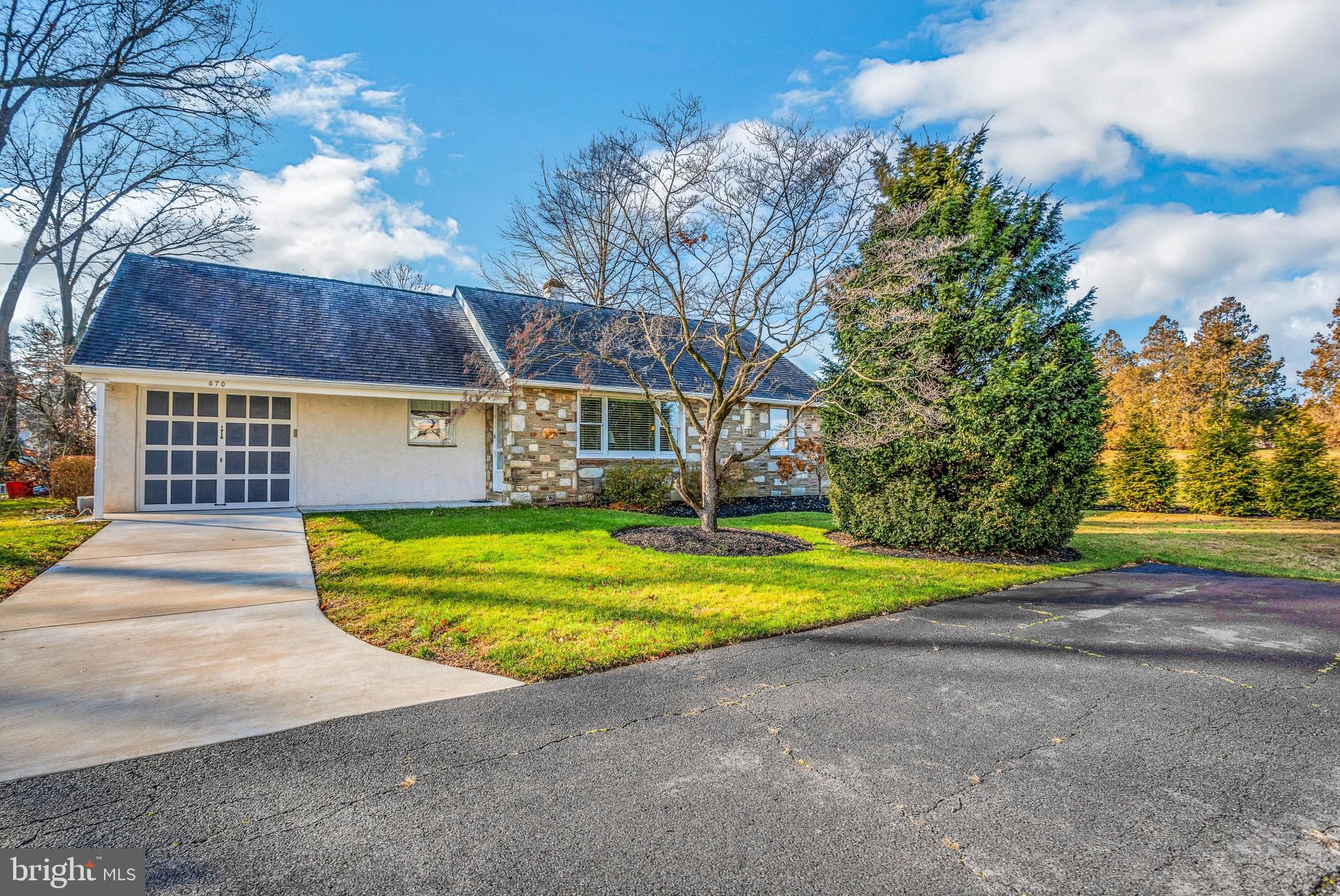 FOX CHASE MANOR - Residential