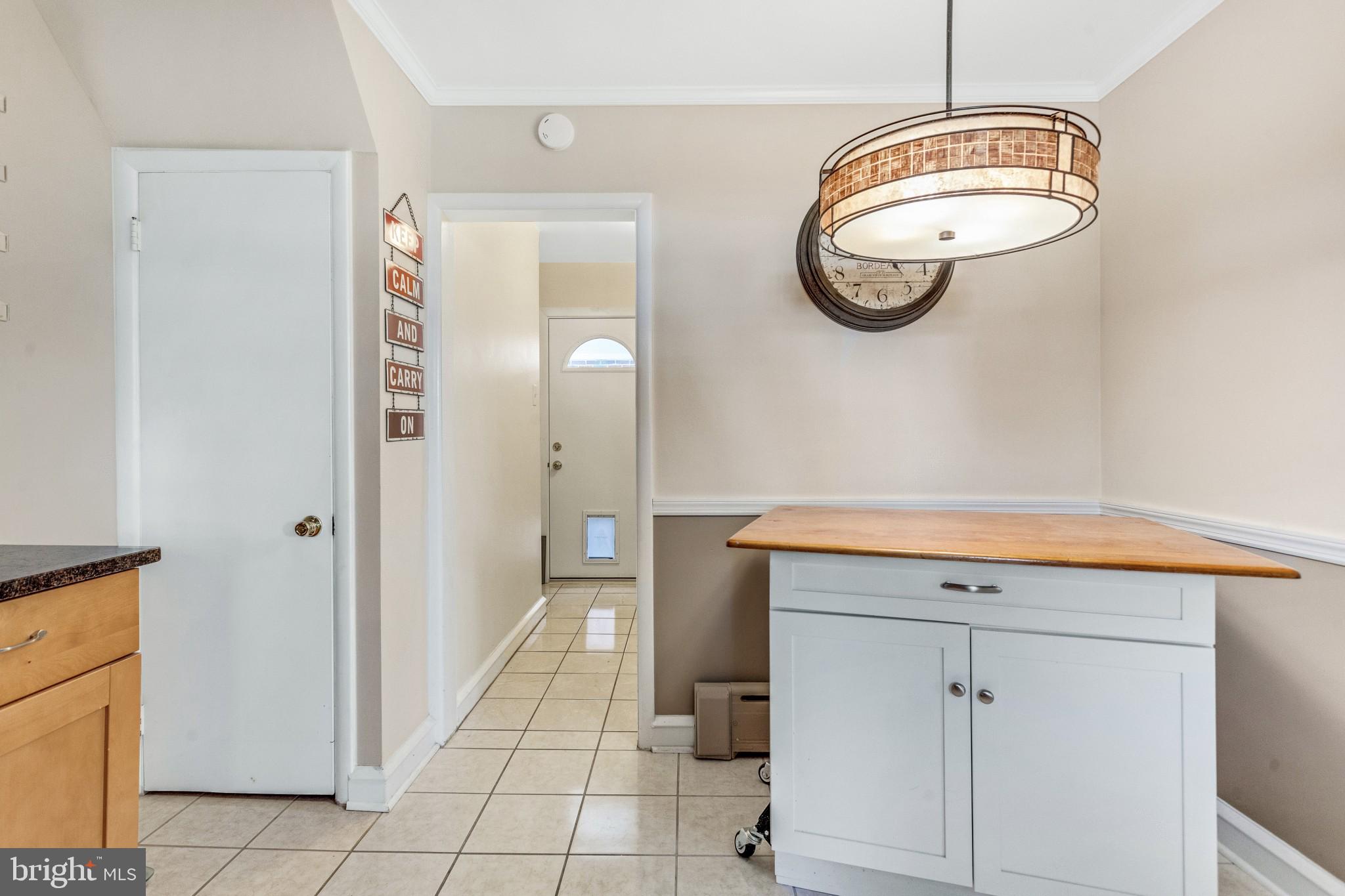 FOX CHASE MANOR - Residential