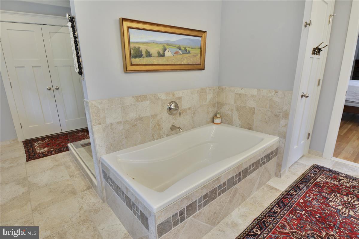 HARBOR HILLS - Residential