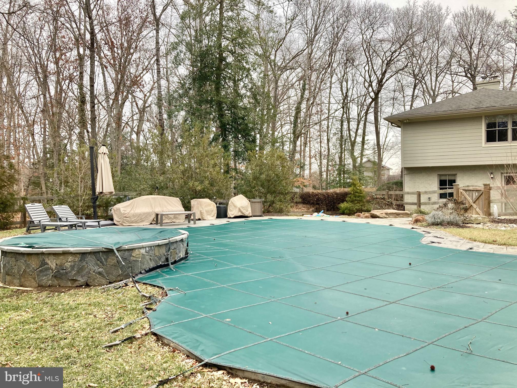 HARBOR HILLS - Residential