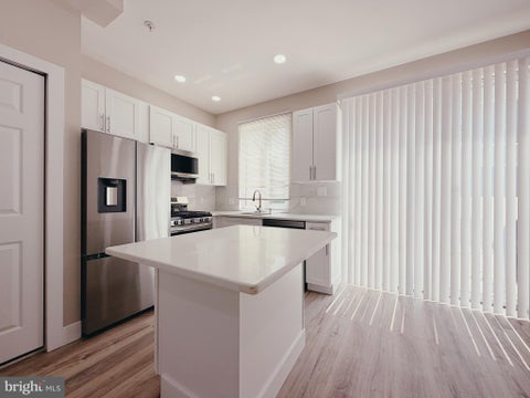 Condo For Rent - 2720 W Thompson Street #UNIT A<br/> PHILADELPHIA, PA 19121