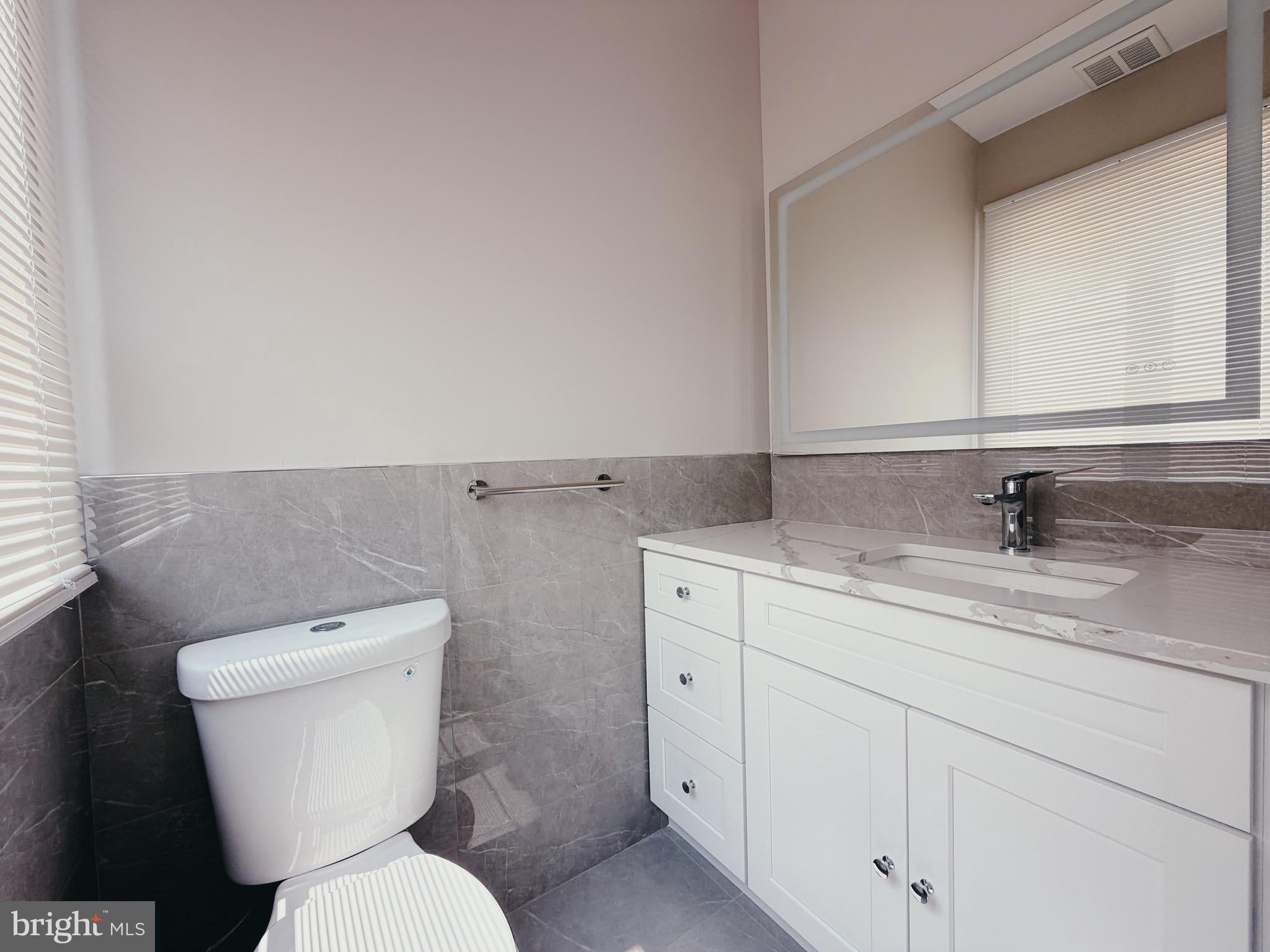 2720 W THOMPSON STREET UNIT A