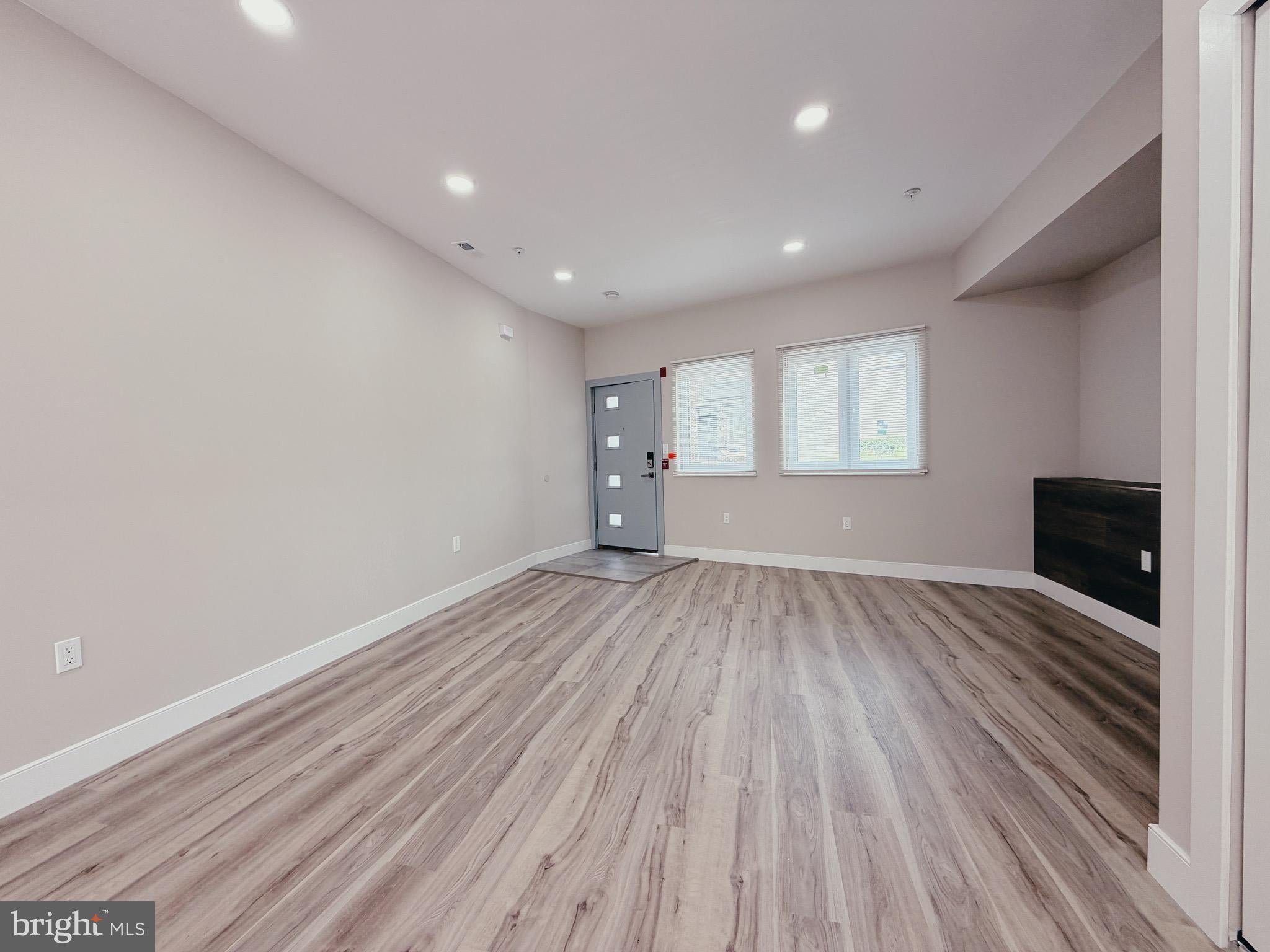 2720 W THOMPSON STREET UNIT A